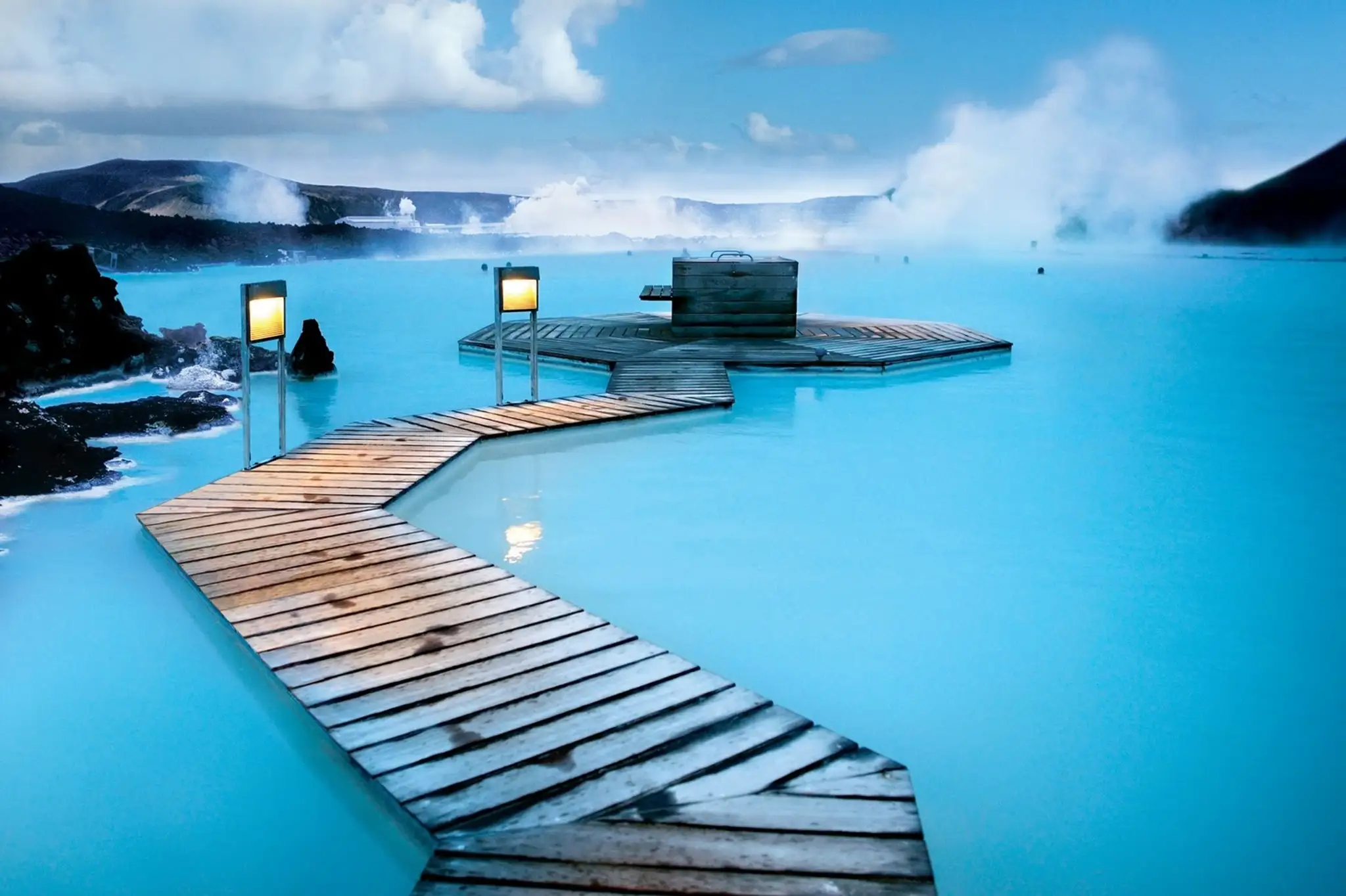 Blue-Lagoon-Reykjavik.jpg