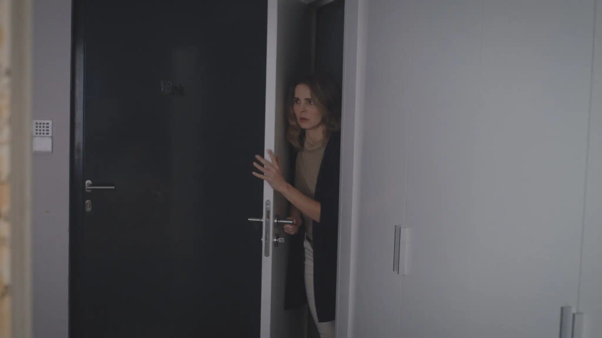 Laura ide za hranice zákona.