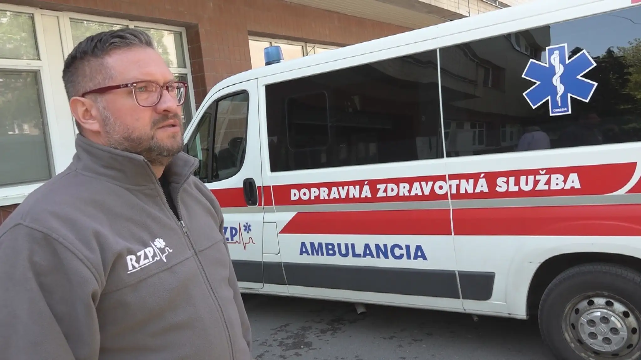 Sanitkár Igor.