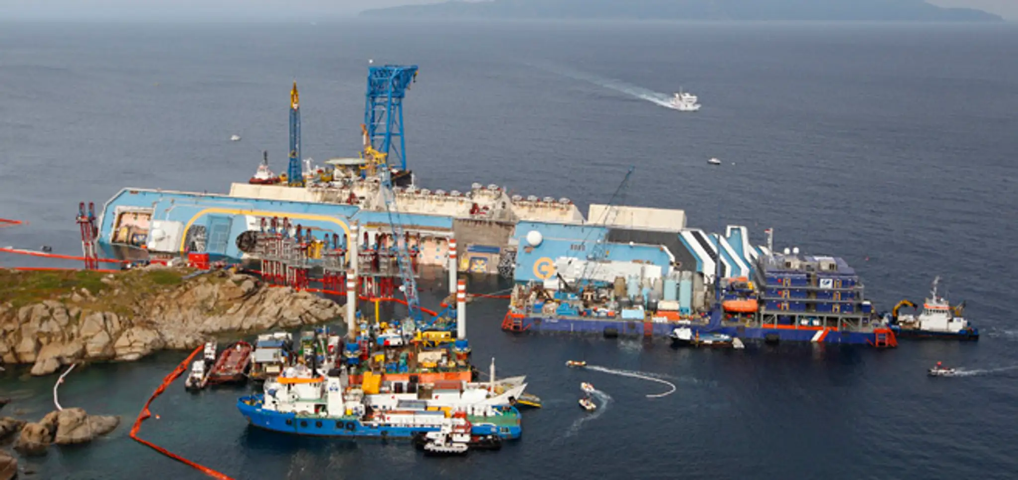 Vyslobodzovanie lode Costa Concordia