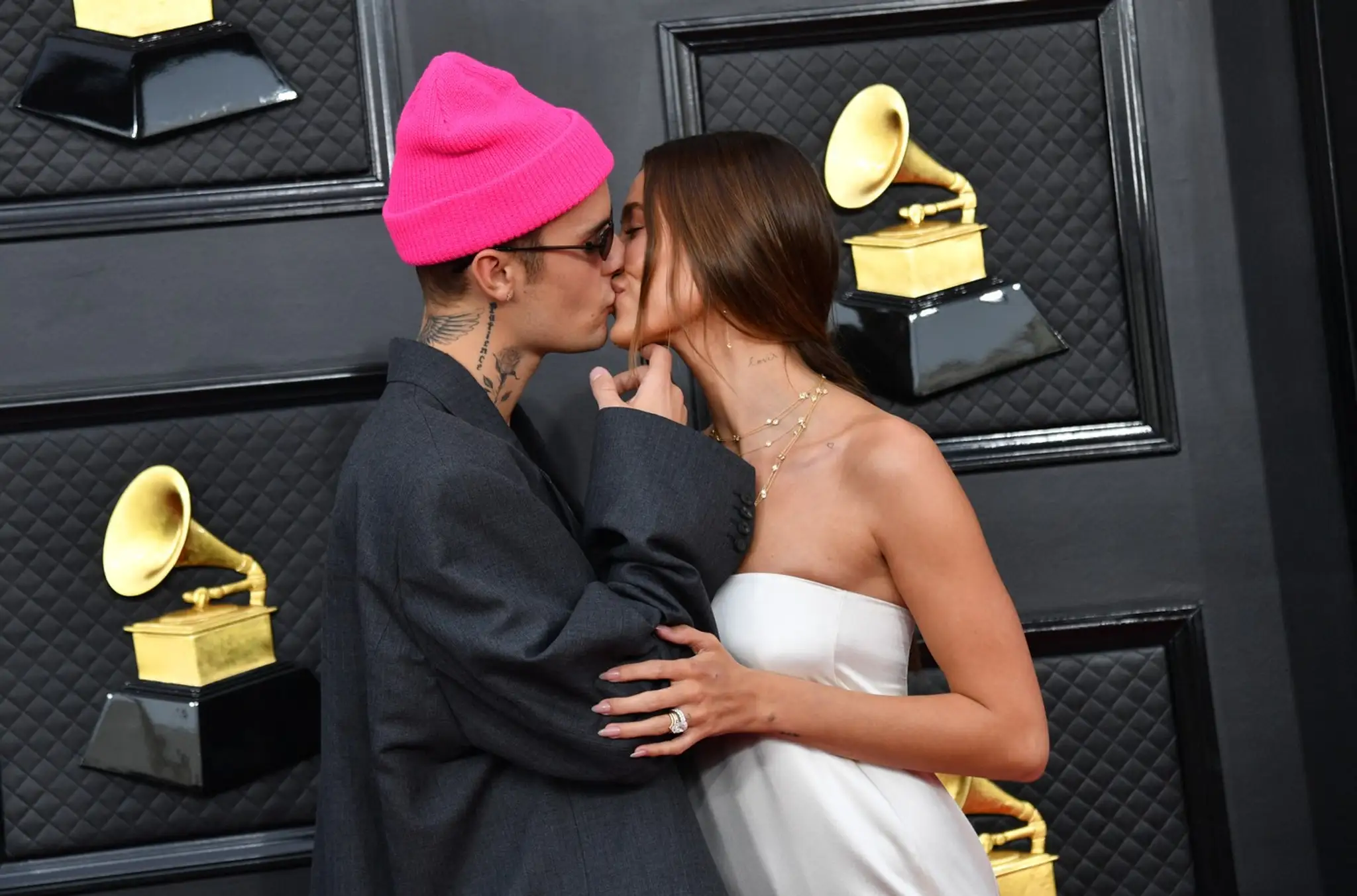 Justin a Hailey oslávili 8. výročie od zásnub. 