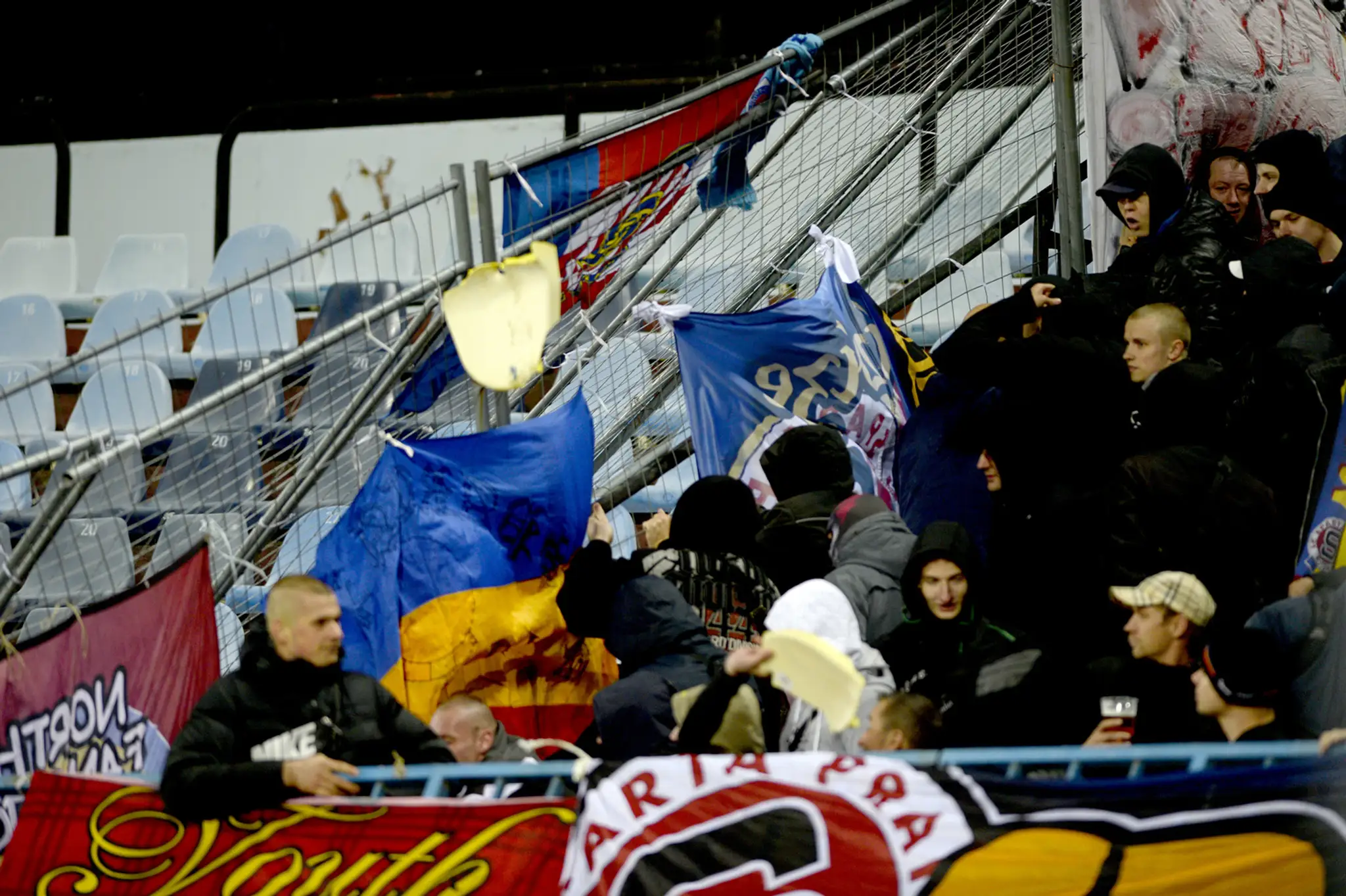 Výtržnosti na zápase Slovan - Sparta.