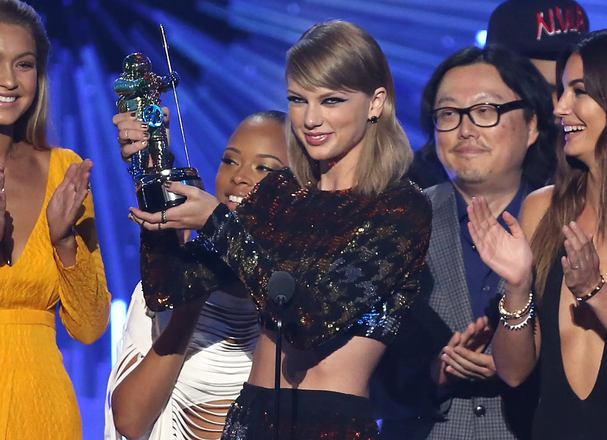 taylor.jpg