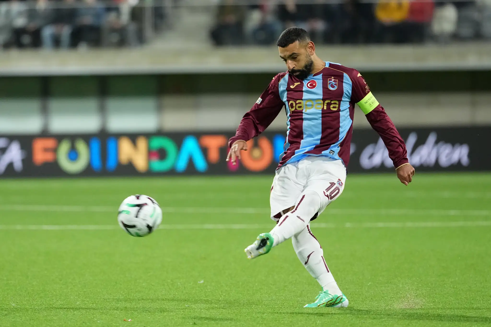 Futbalista Trabzonsporu Mohamed Salah.