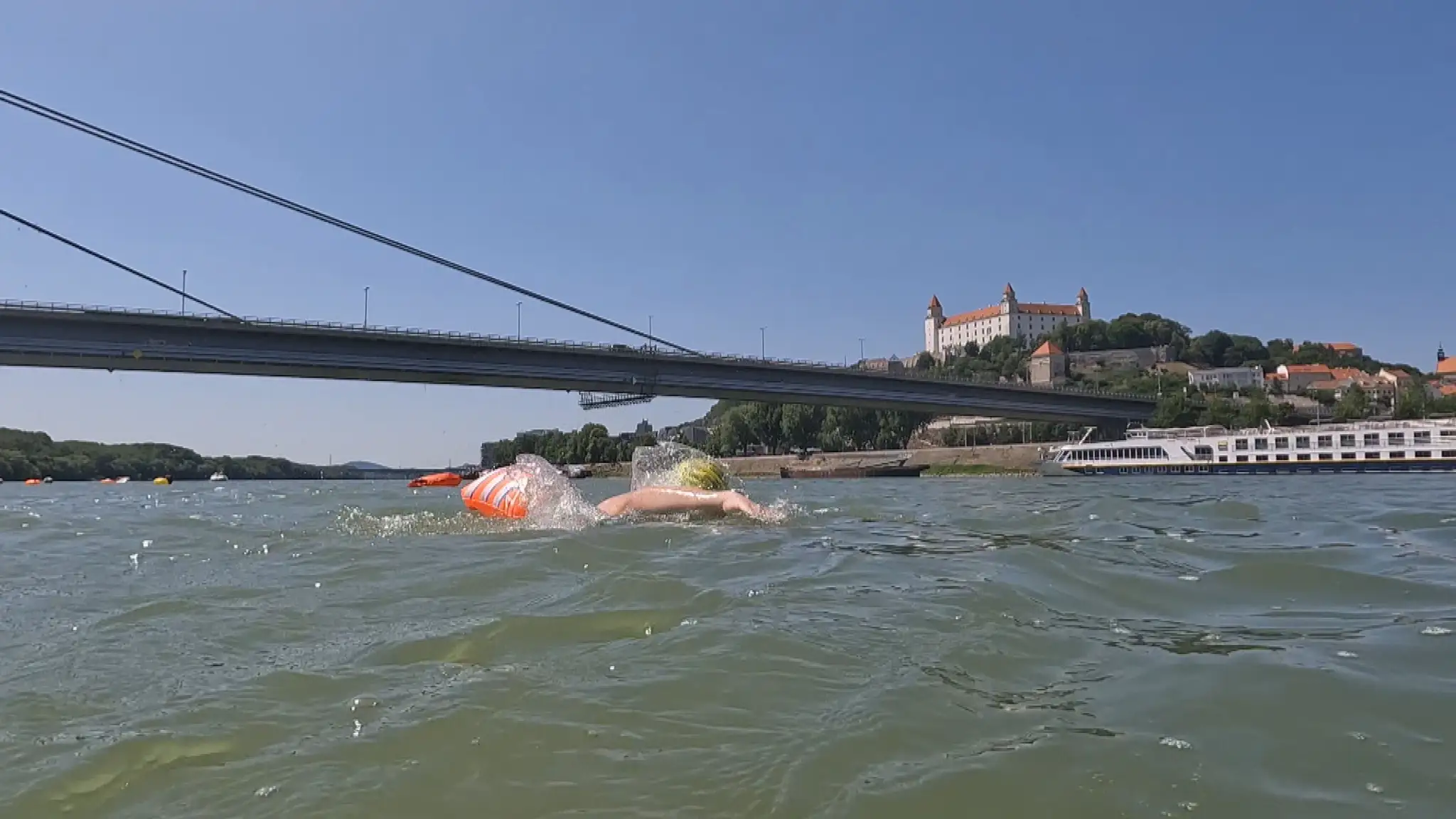 Tréning na preplávanie kanálu La Manche