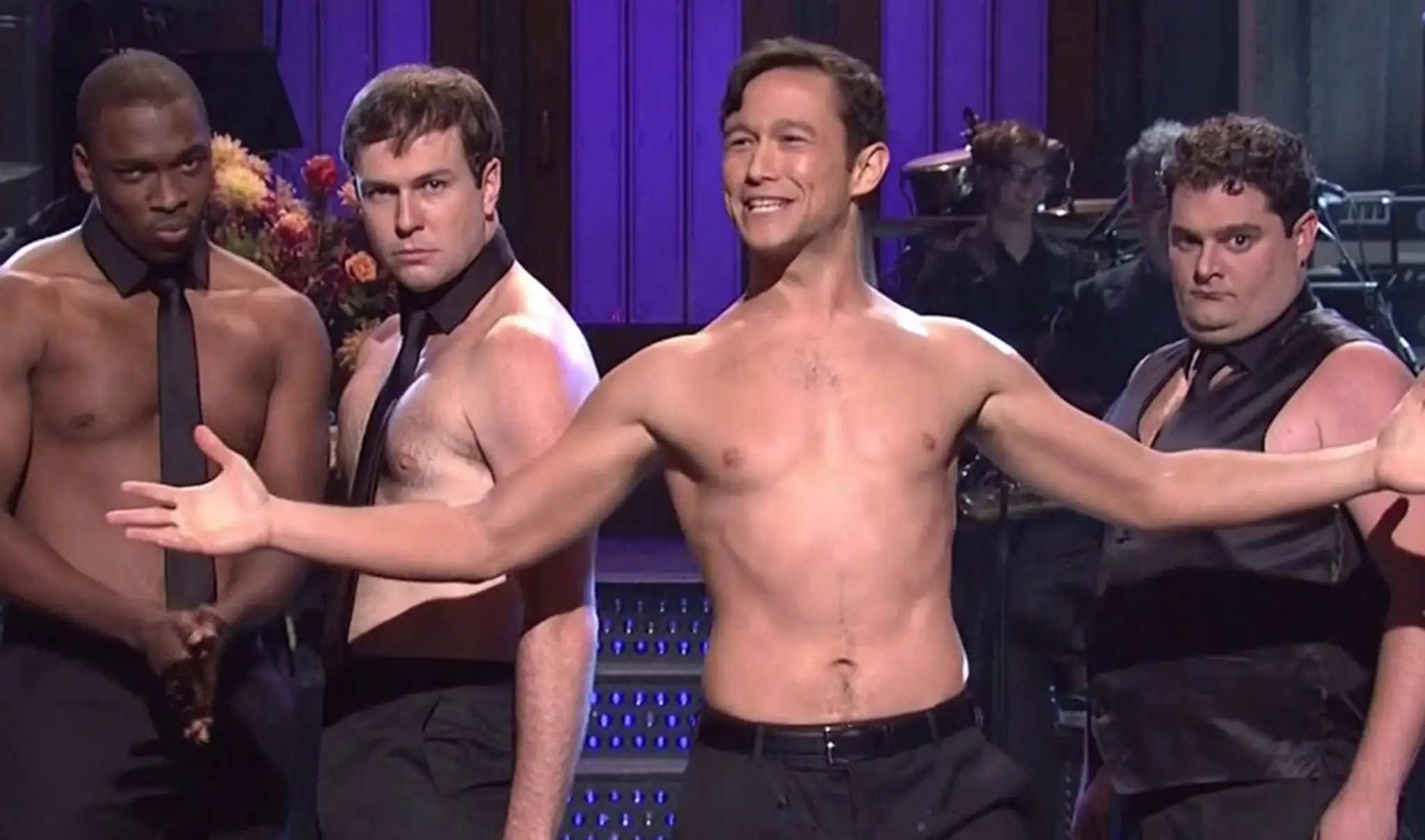 Joseph Gordon-Levitt vpredu.