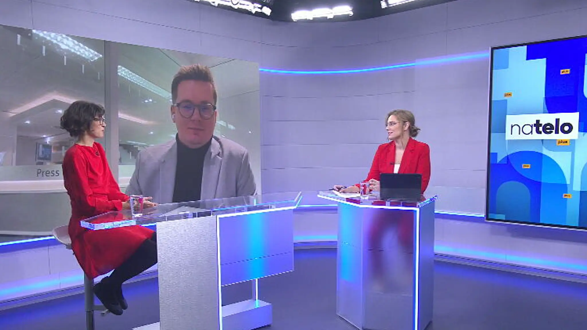 Na telo plus s redaktormi TV Markíza. 