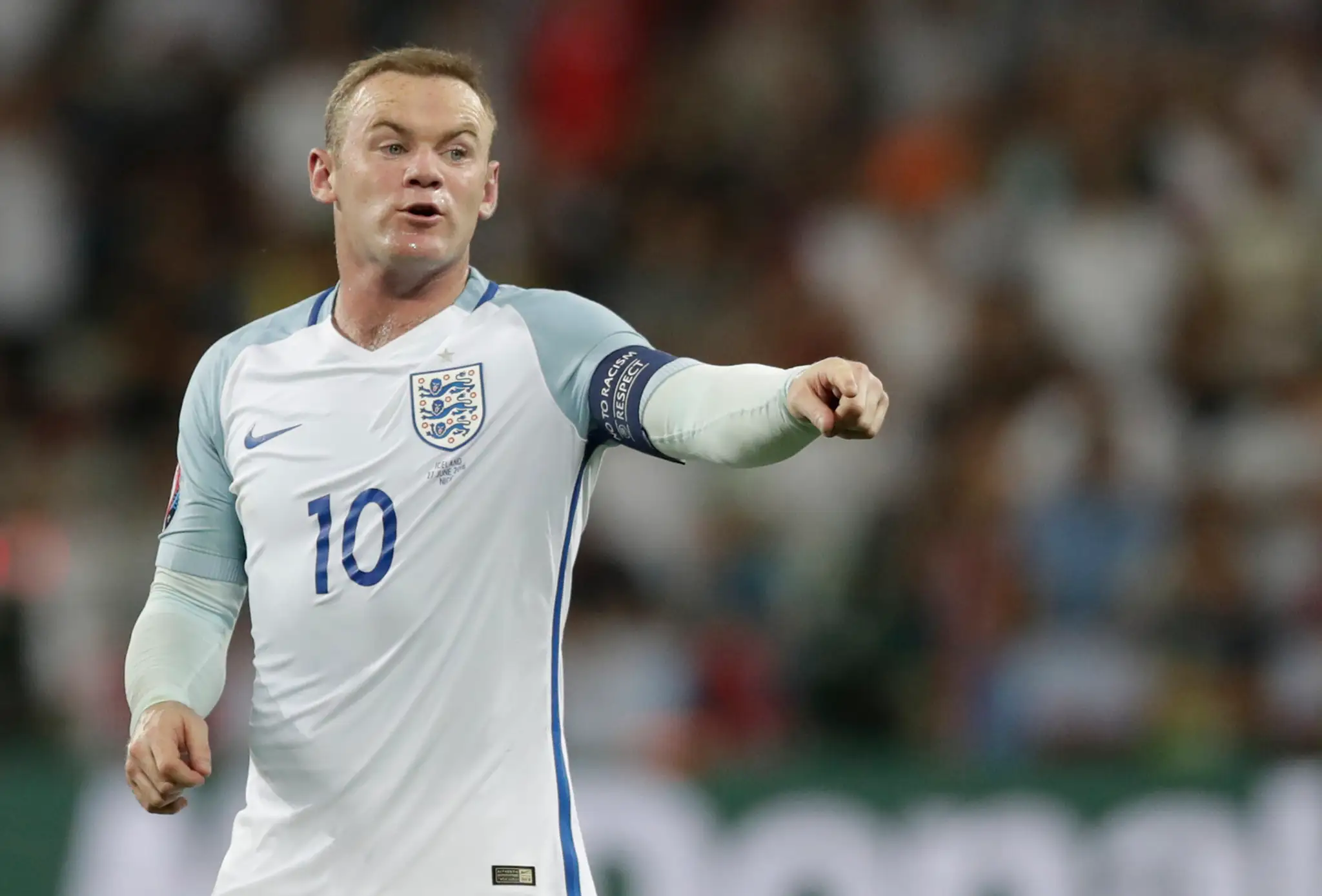 Ikona Anglicka Wayne Rooney v osemfinálovom dueli proti Islandu na ME.