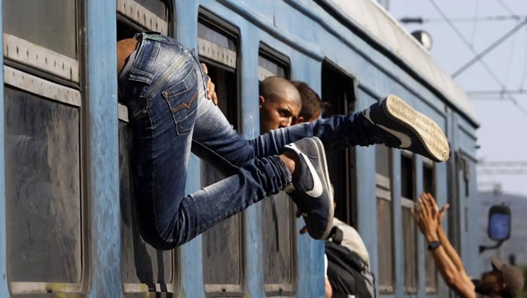 Macedónsko sa stalo hlavným tranzitom pre tisíce afrických migrantov z Grécka do Srbska.