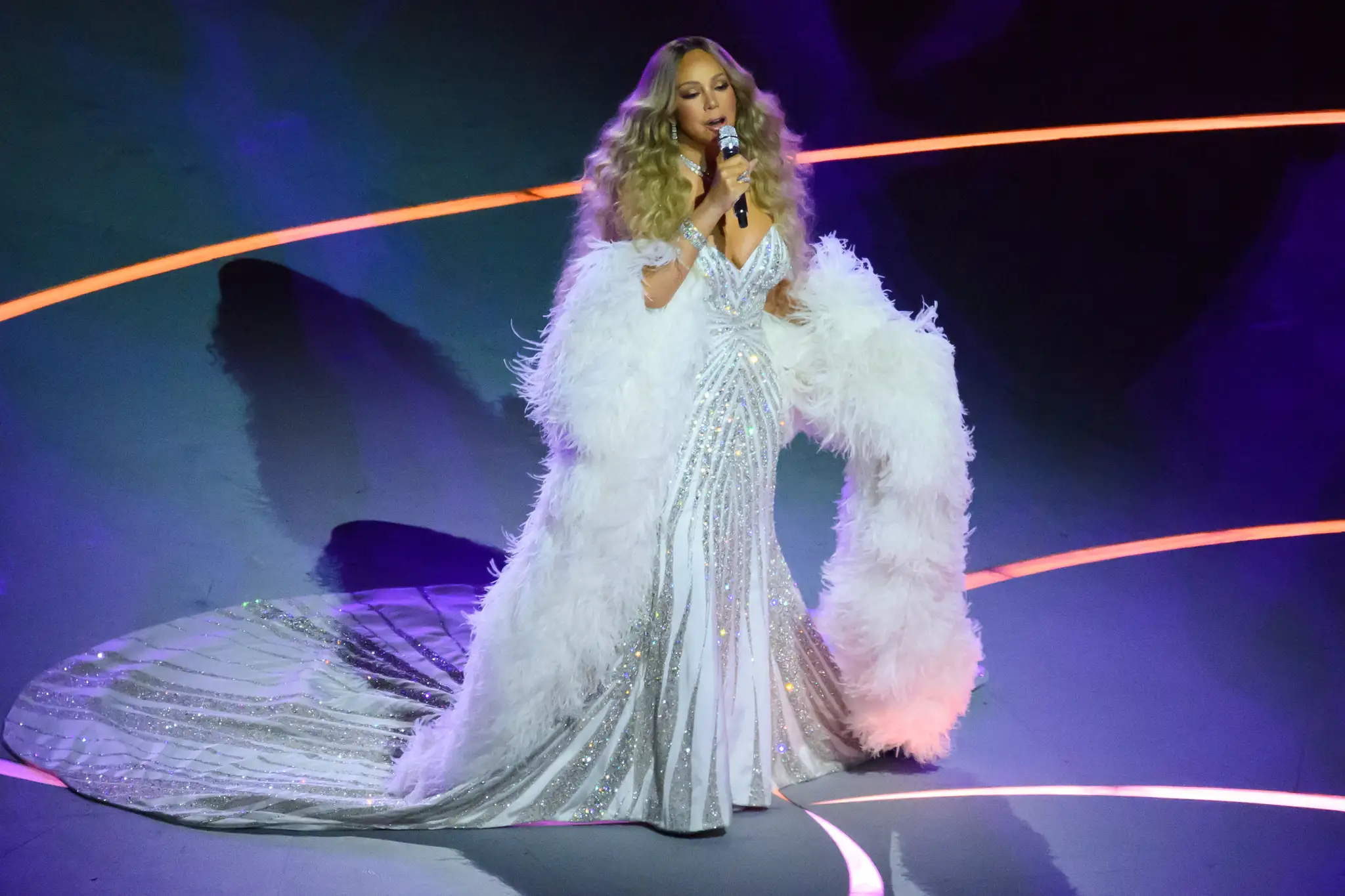 Na snímke speváčka Mariah Carey počas otváracieho ceremoniálu XXV. zimných olympijských hier.