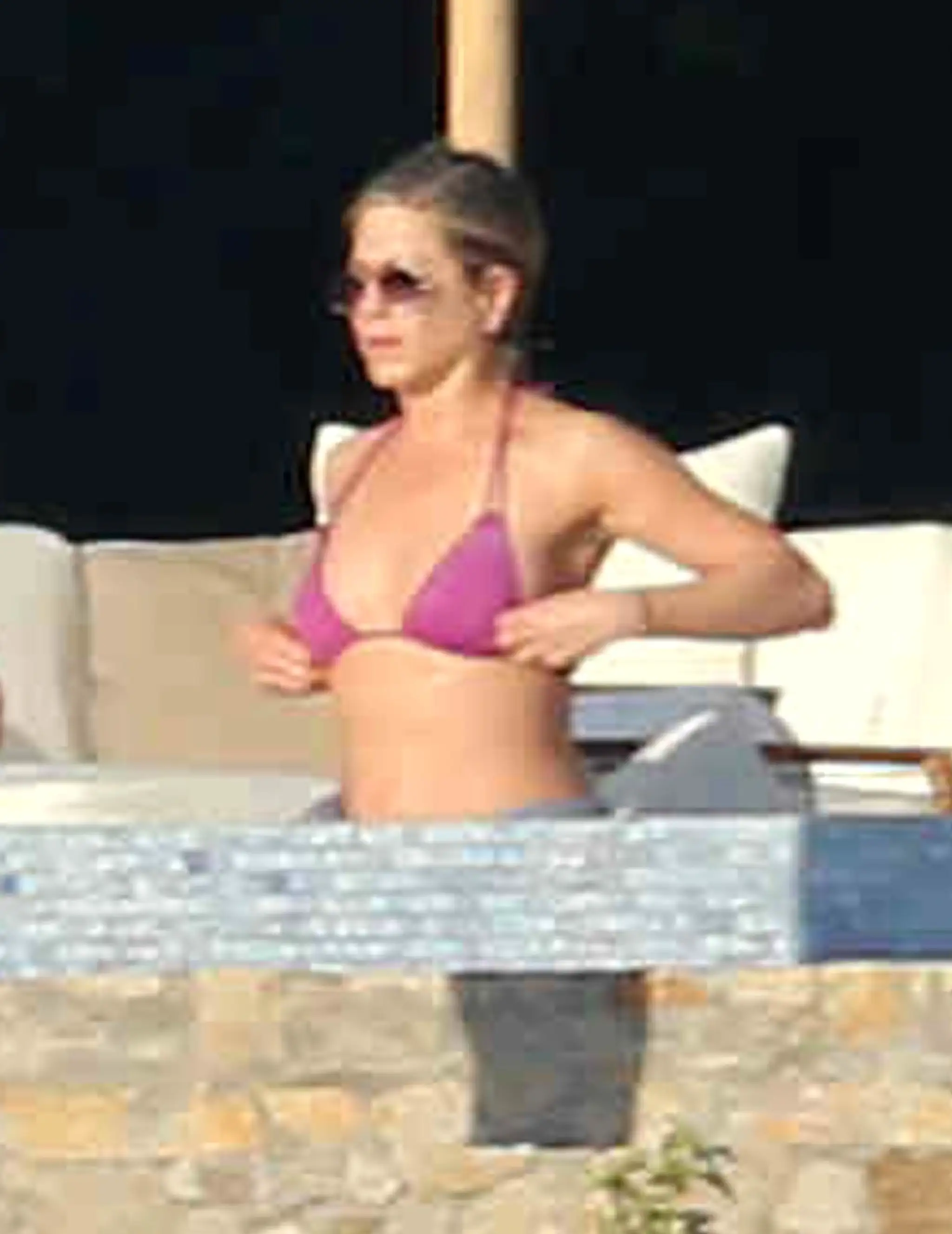 Jennifer Aniston má stále peknú postavičku.