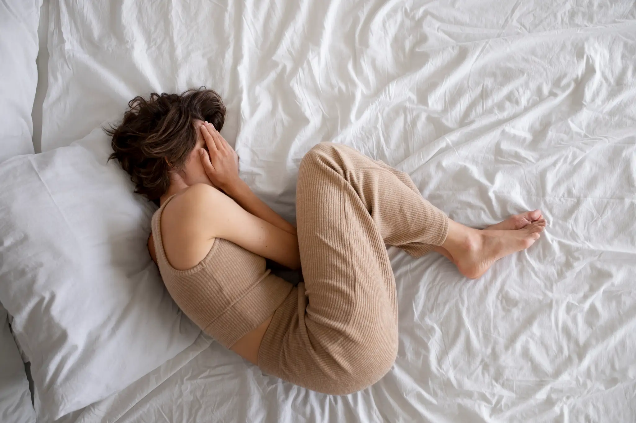 woman-experiencing-anxiety-flat-lay