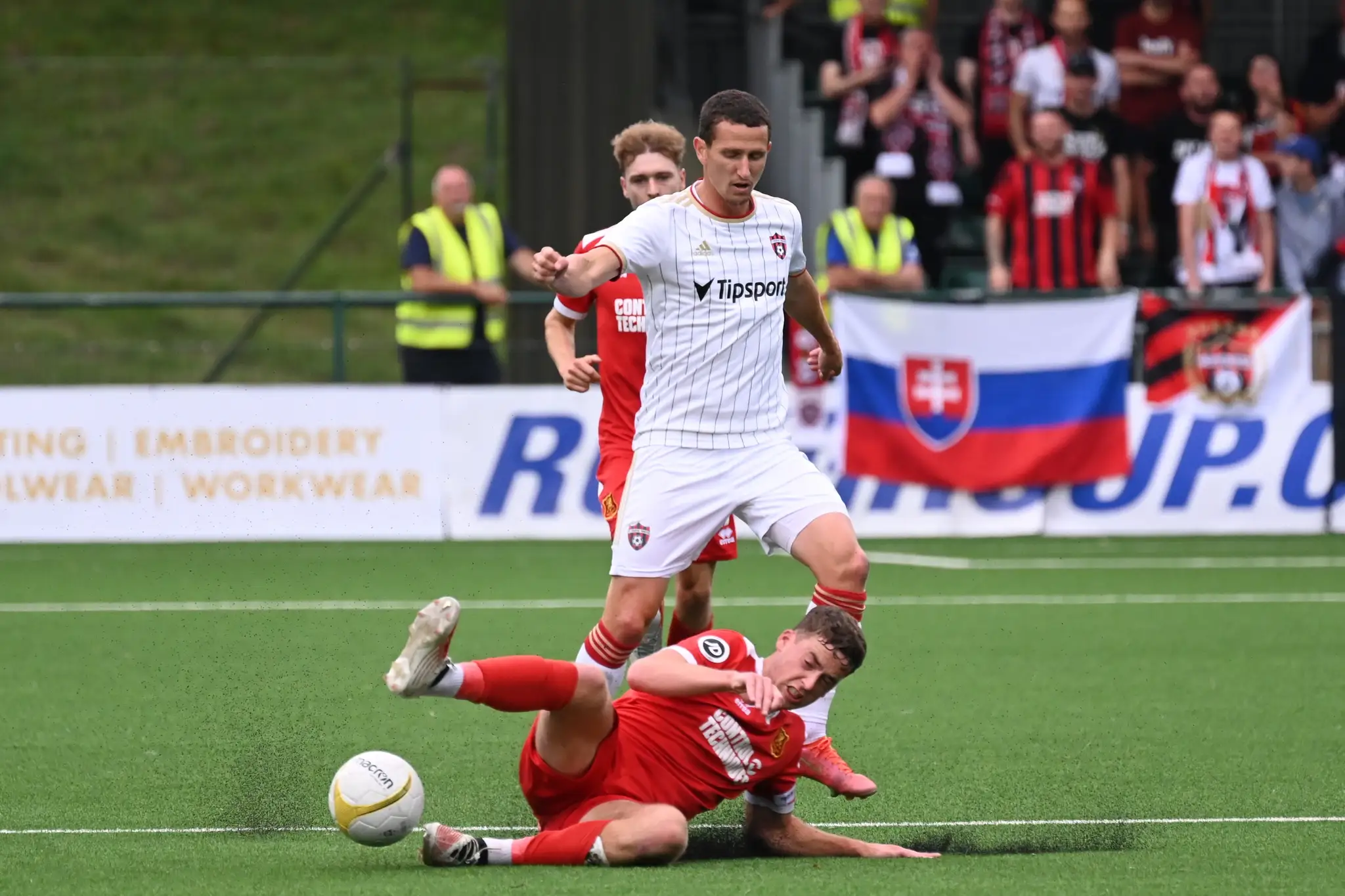 AFC Newtown - FC Spartak Trnava