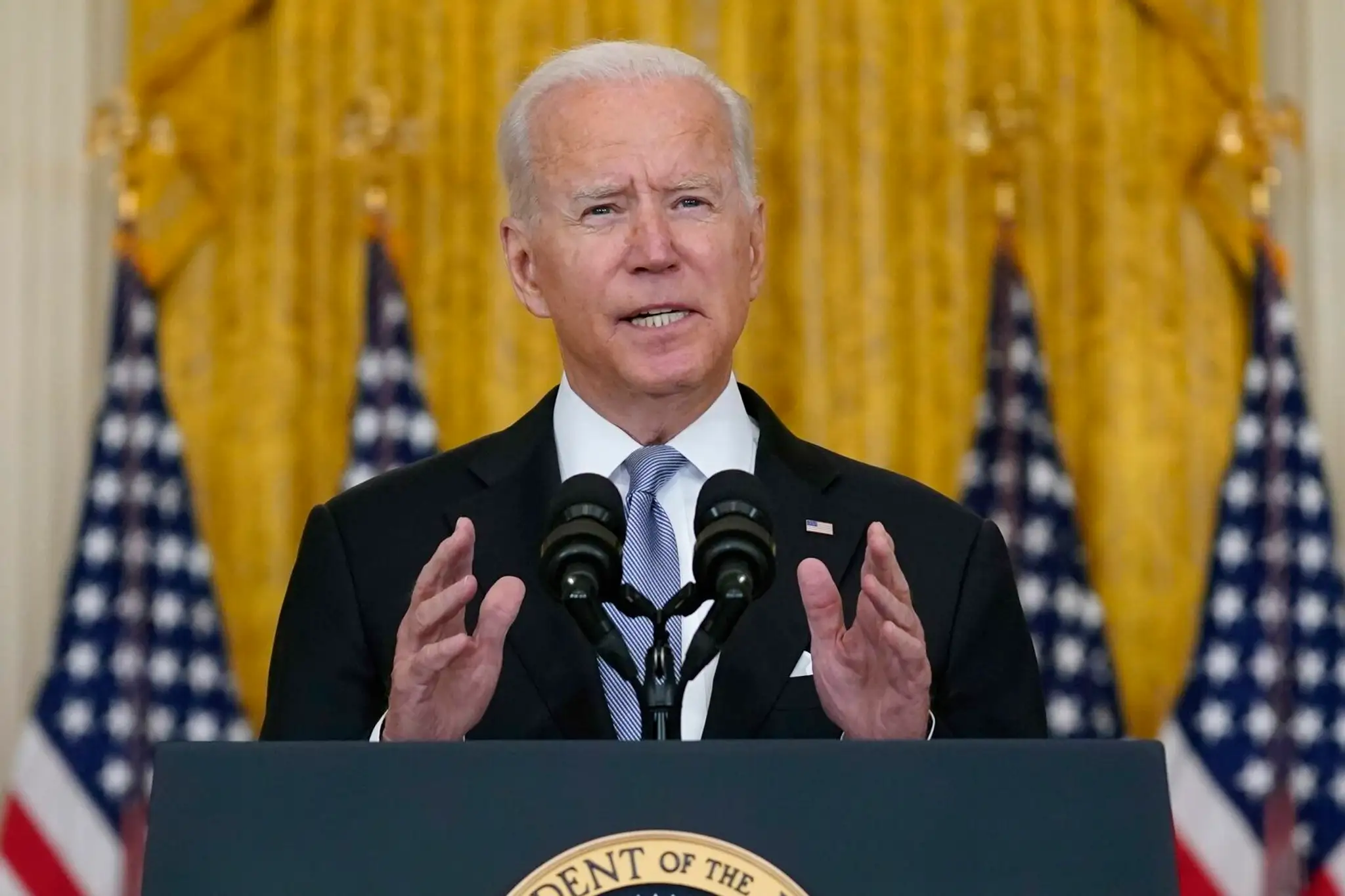 Americký prezident Joe Biden sa prihovára k národu z Bieleho domu vo Washingtone v pondelok 16. augusta 2021.