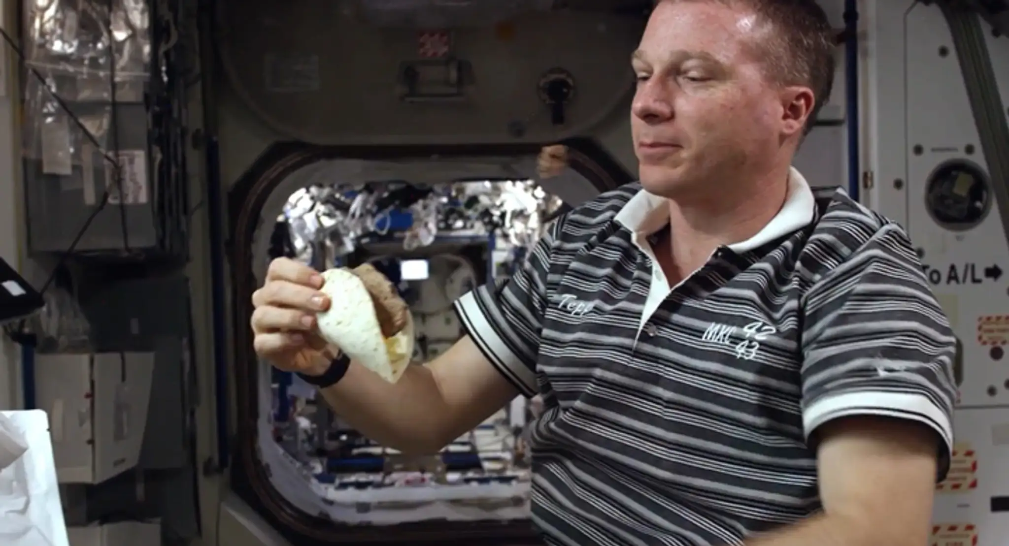 astronaut.jpg