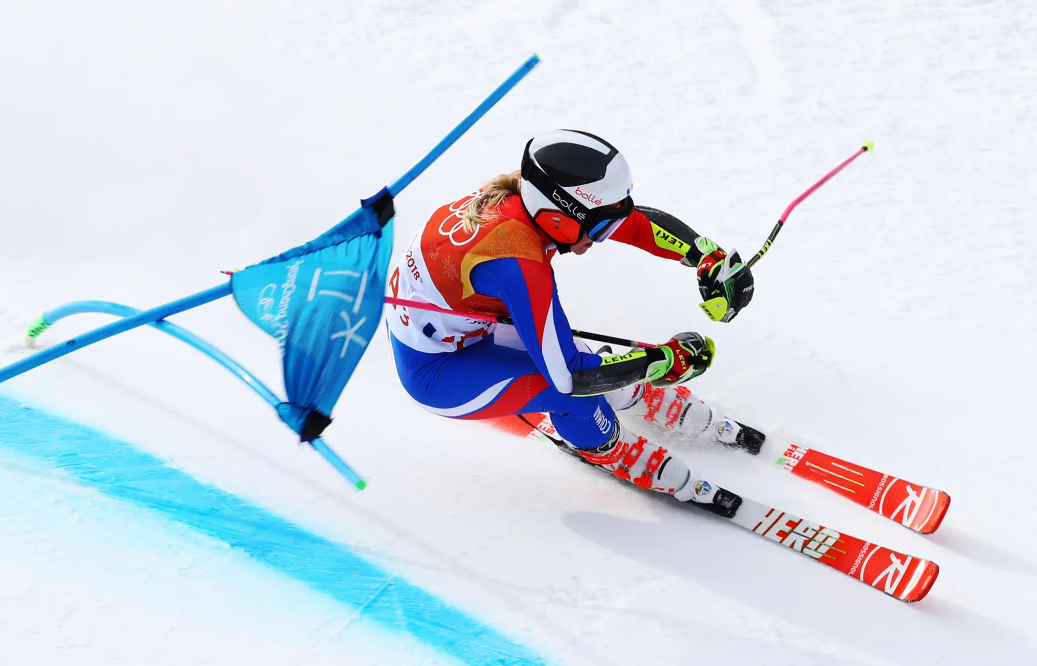 Lyžiarka Tessa Worleyová z Francúzska počas súťaže tímov na ZOH 2018.