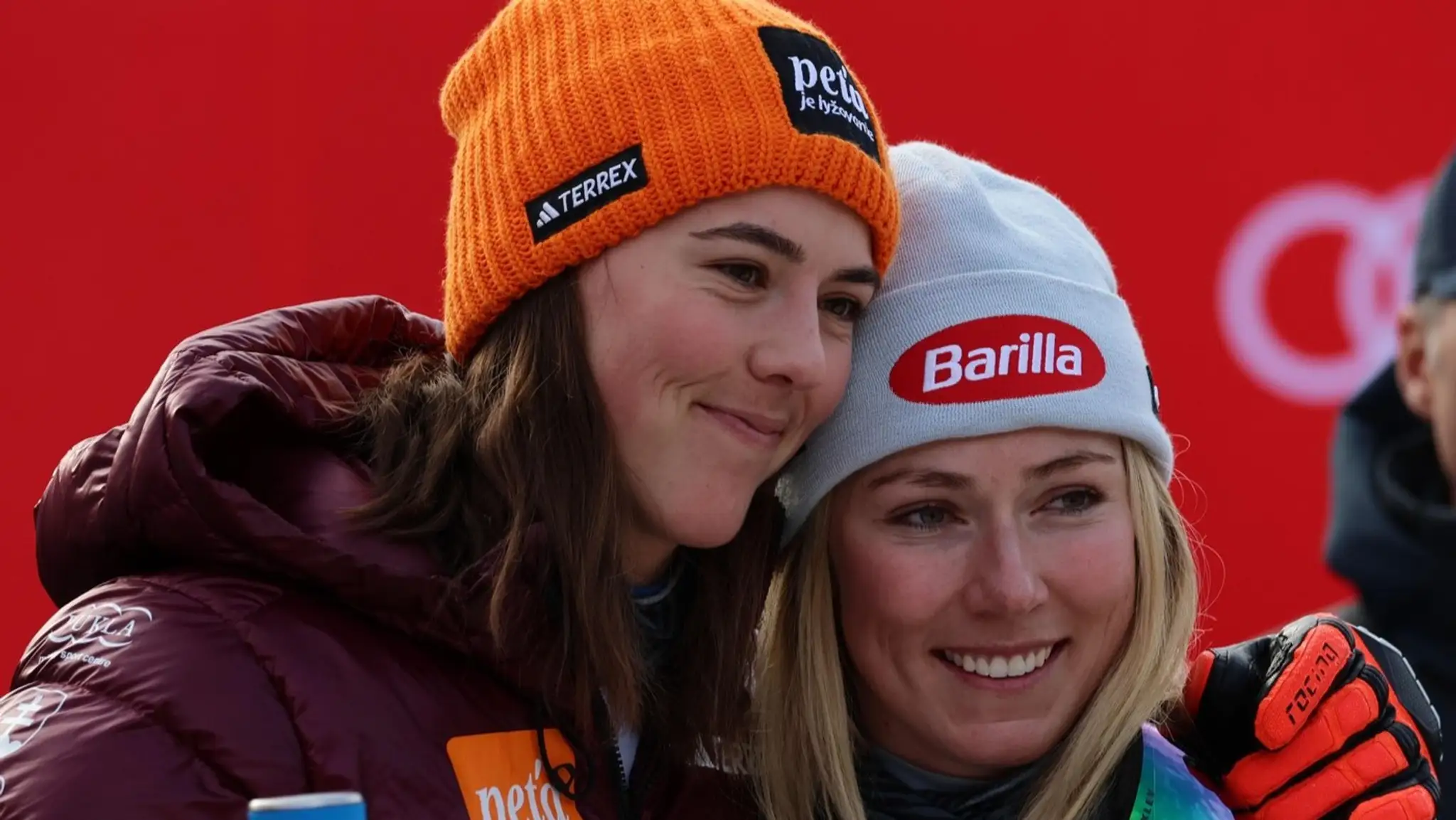 Petra Vlhová (vľavo) a Mikaela Shiffrinová