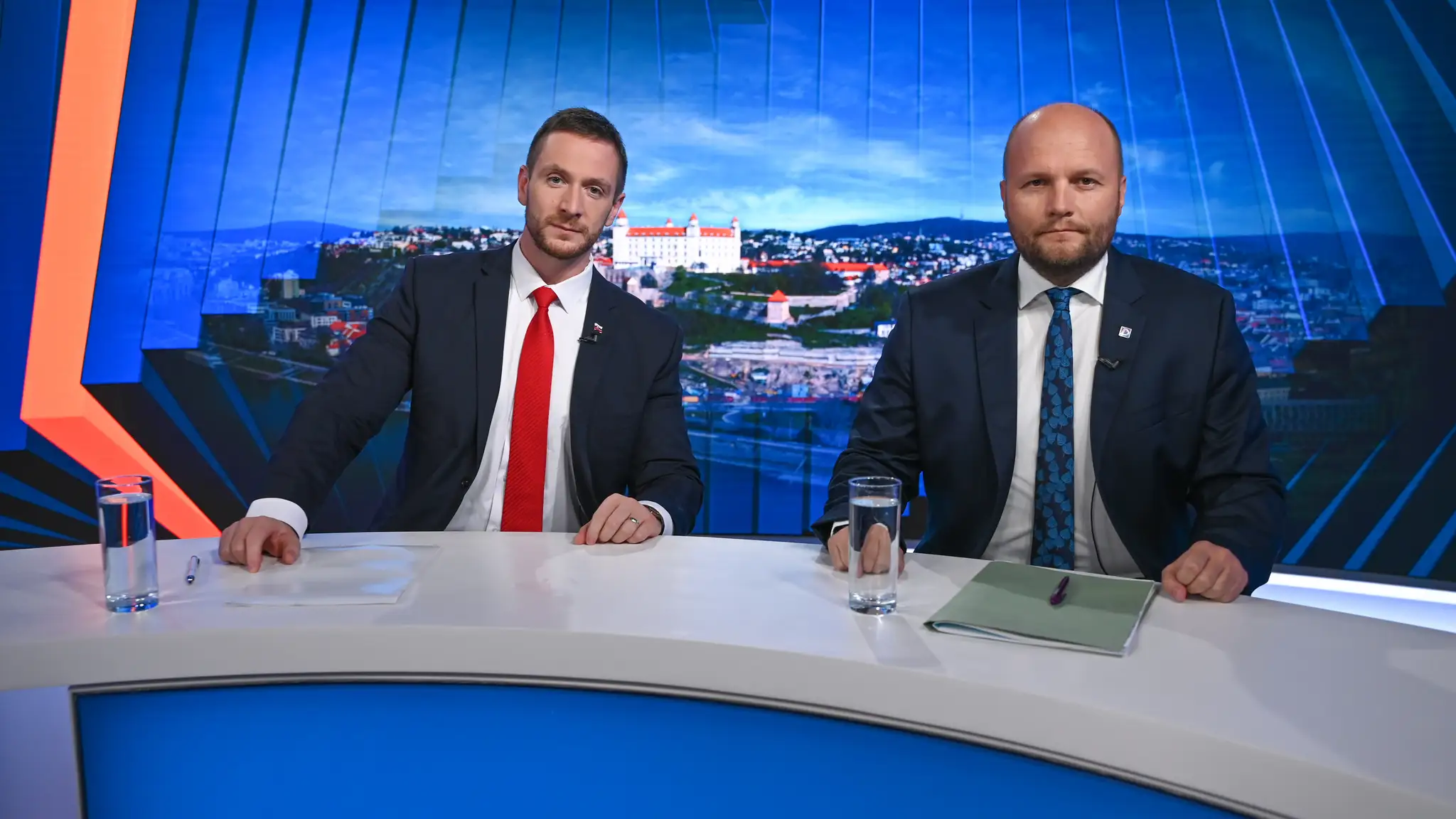 Milan Uhrík a Jaroslav Naď v relácii Na telo