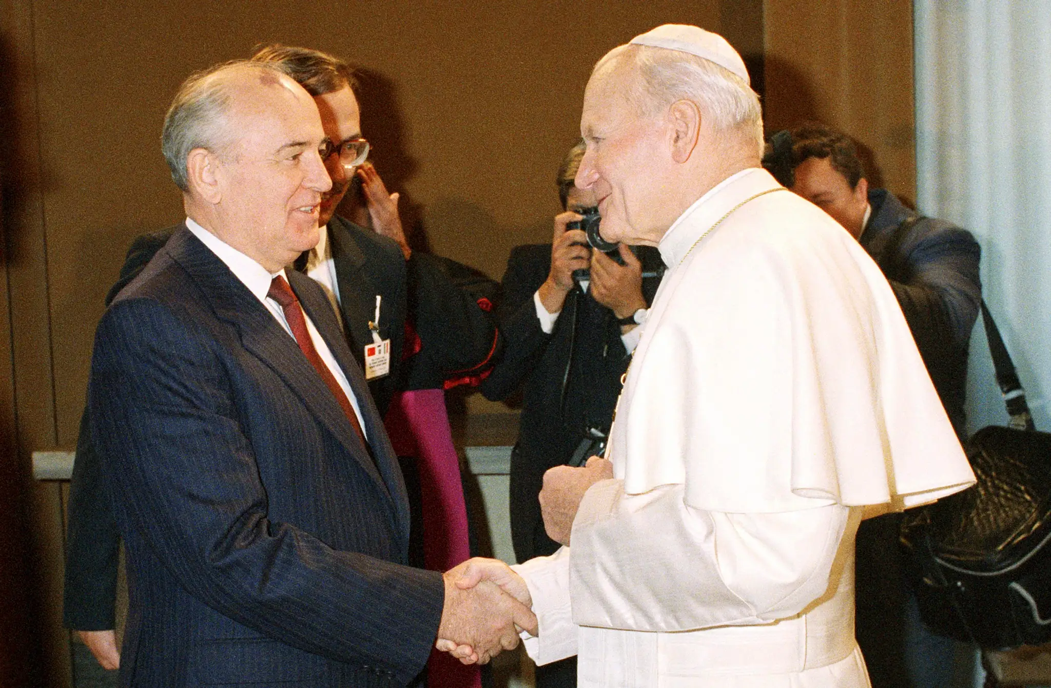 Michail Gorbačov a pápež Ján Pavol II. v roku 1989.