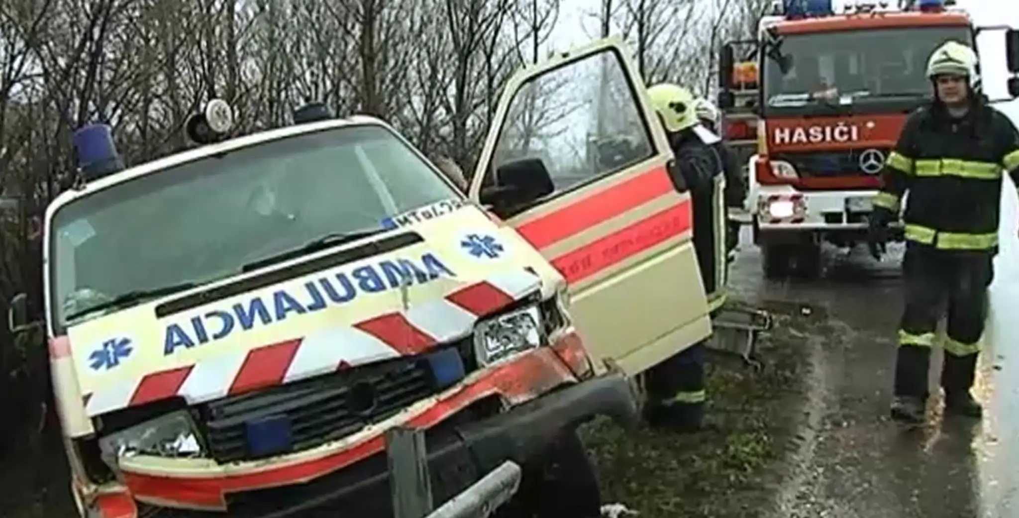Sanitka skončila v priekope