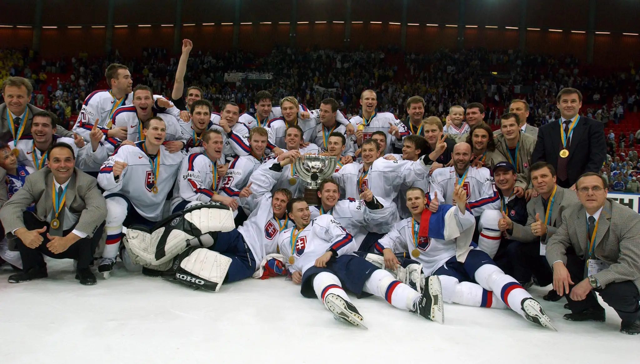 Slovenskí hokejisti - Majstri sveta z roku 2002.