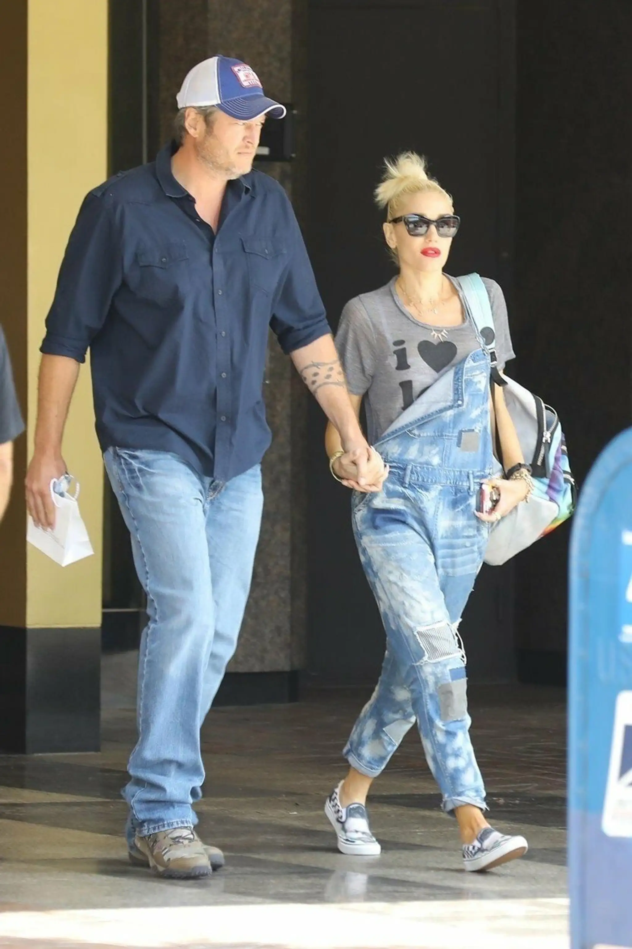 Gwen Stefani a Blake Shelton na ceste od lekára