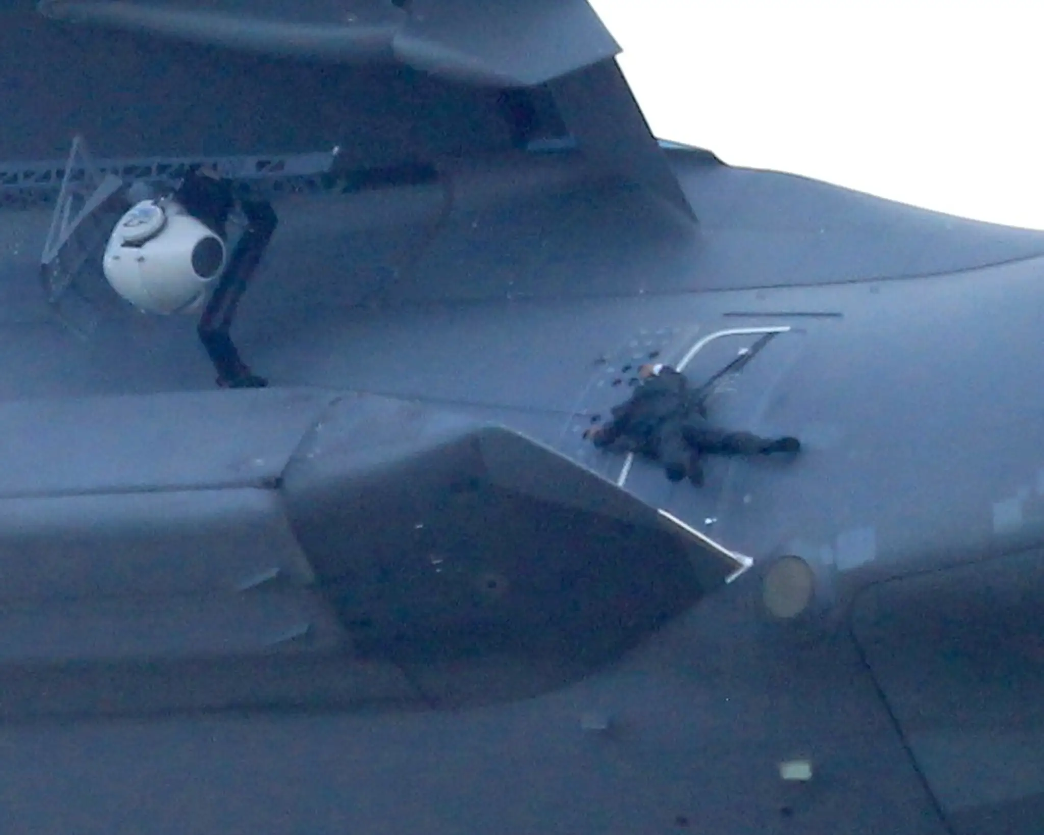 Tom Cruise v Mission Impossible 5.