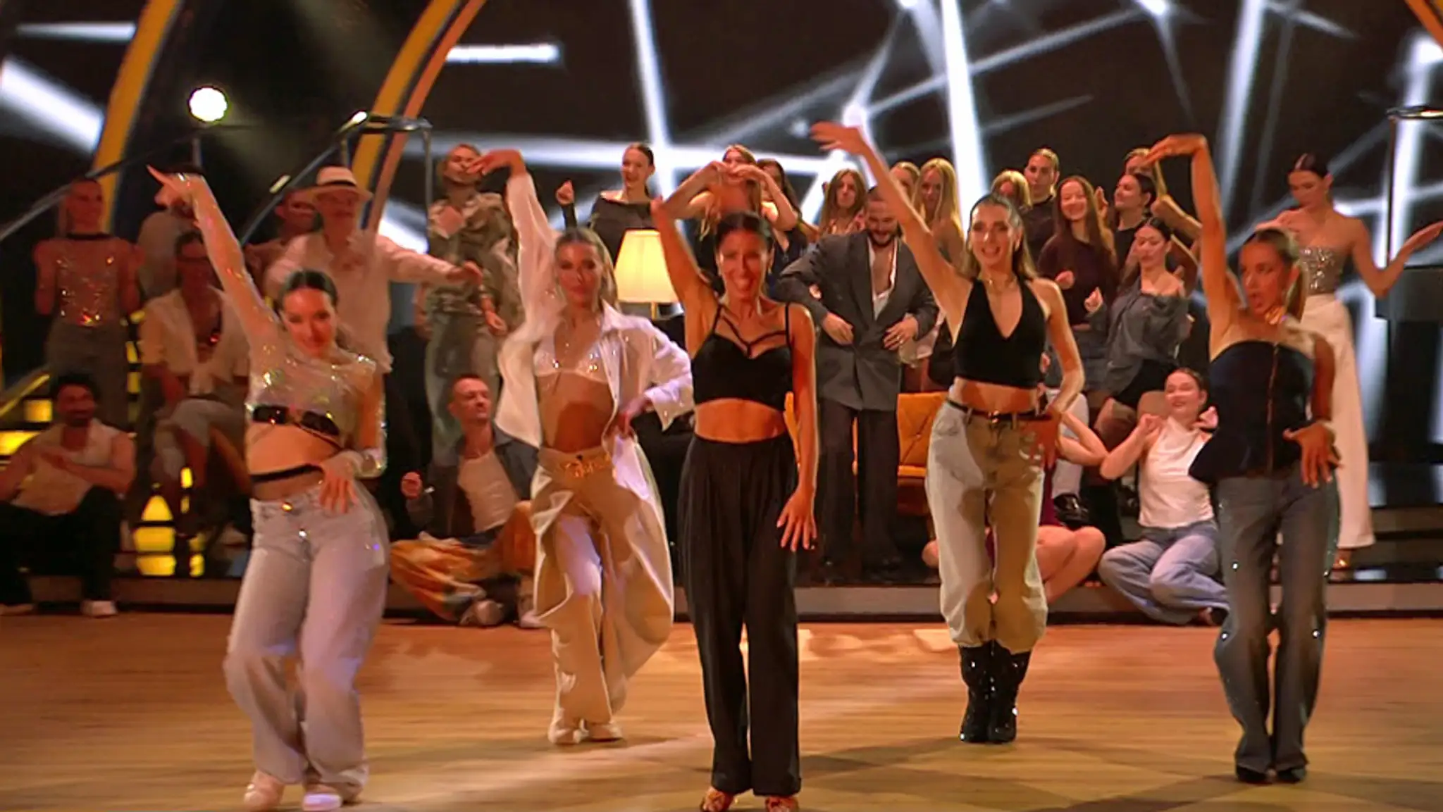 Markíza 30 - Jana Slačková v Let's Dance (vpravo od Zuzany Porubjakovej)
