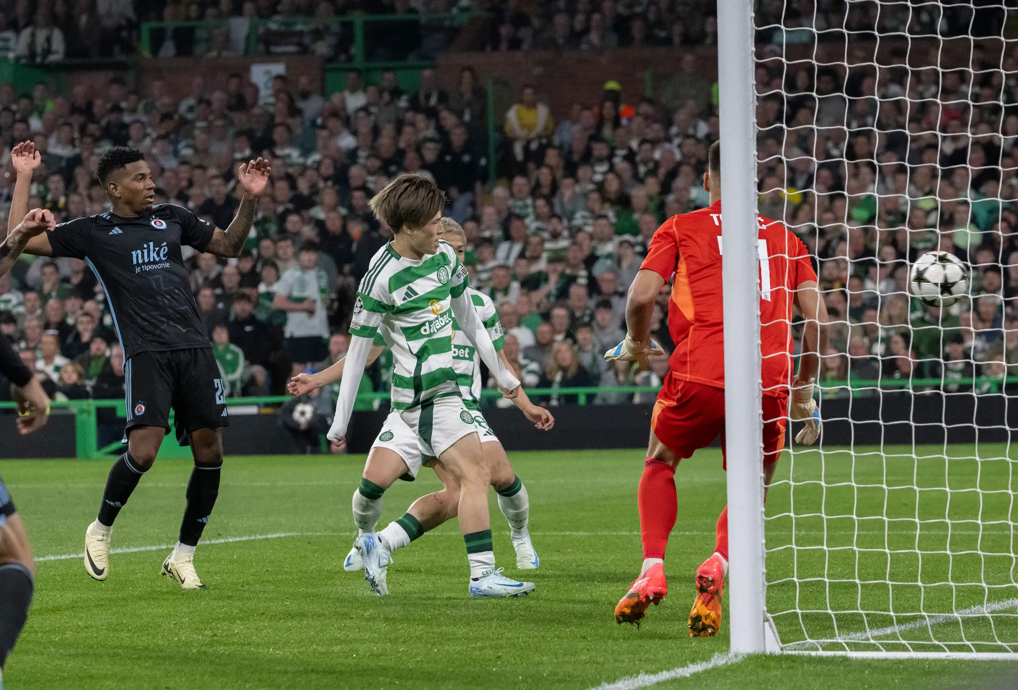 Celtic Glasgow - Slovan Bratislava.
