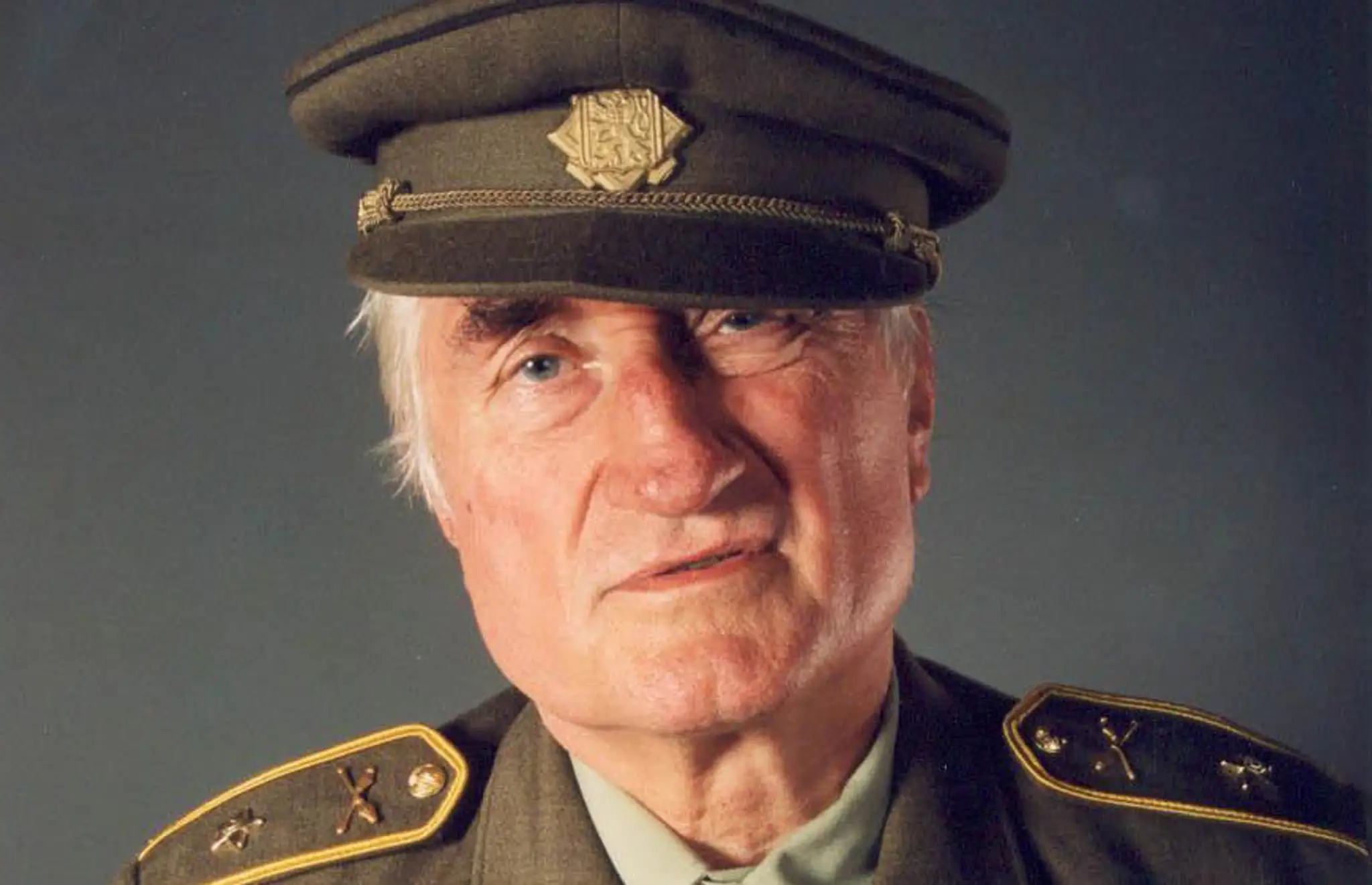 Pavel Landovský vo filme Čierni baróni.