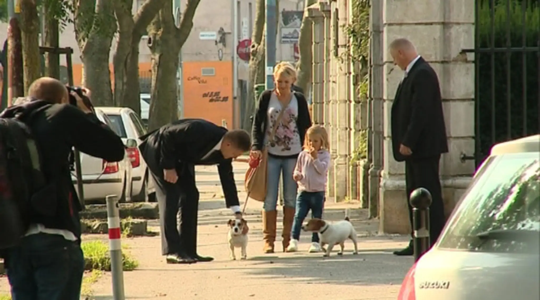 Fico išiel pešo na vládu.jpg