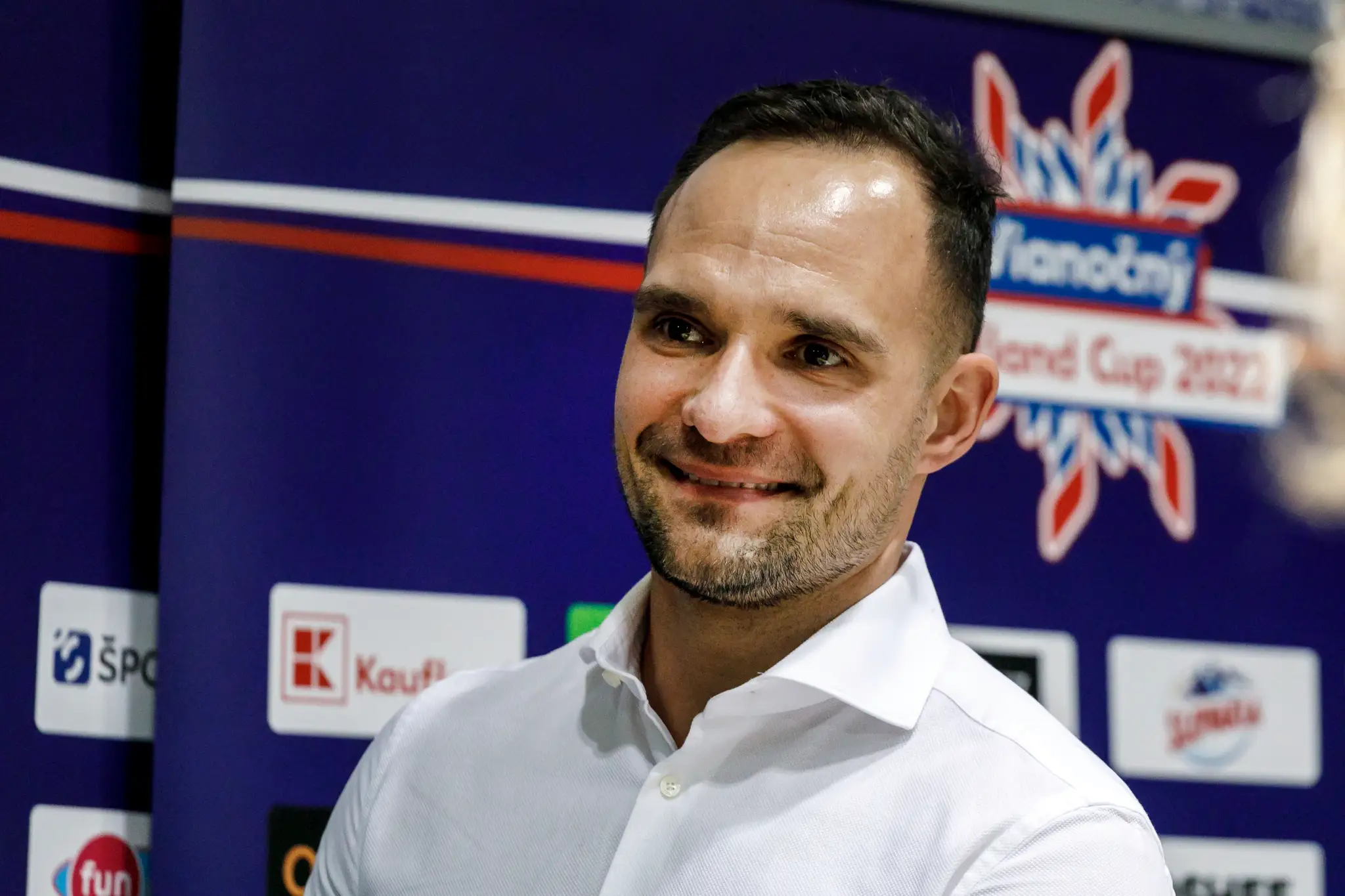 Poďakovanie Andrejovi Sekerovi za reprezentáciu.