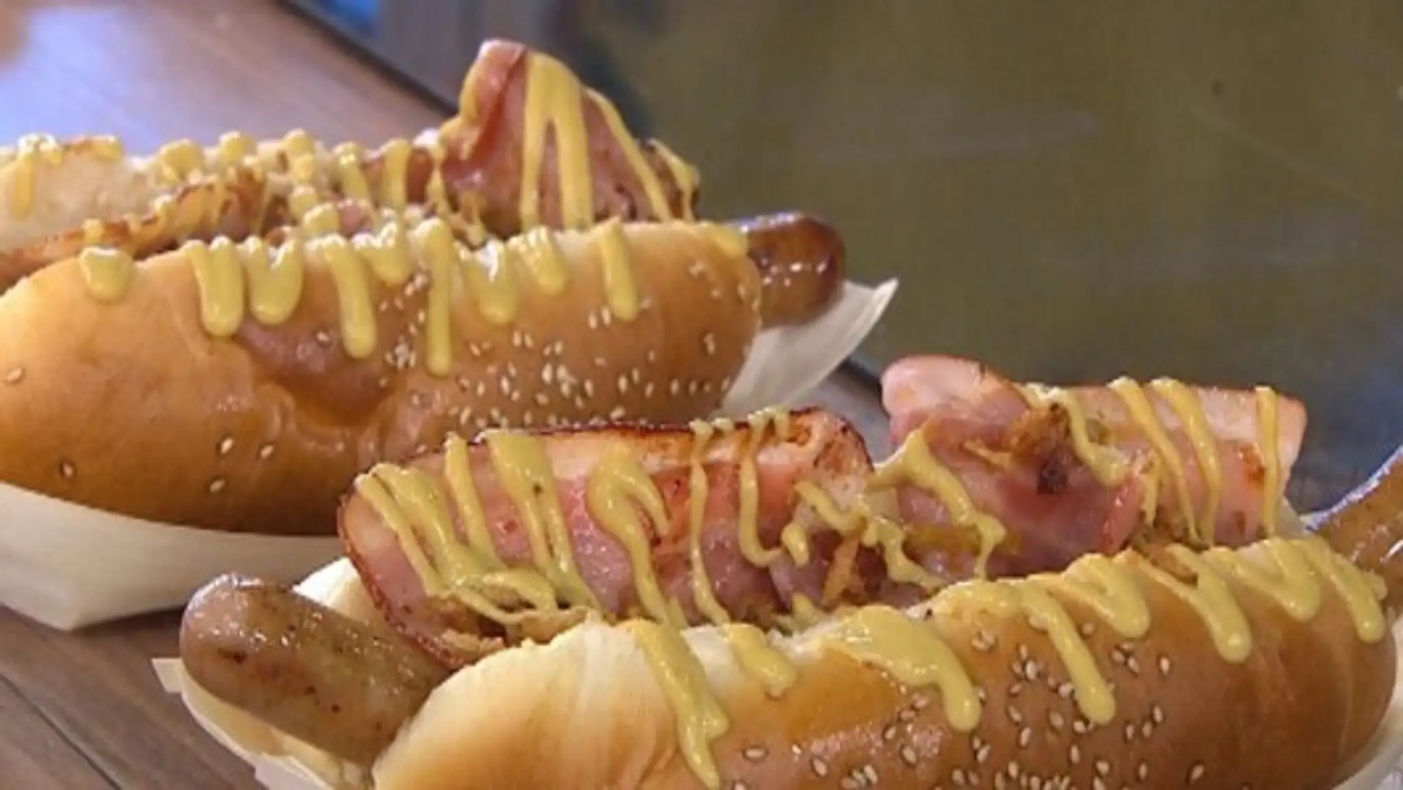 ako-pripravit-prave-americke-hot-dogy-.jpg