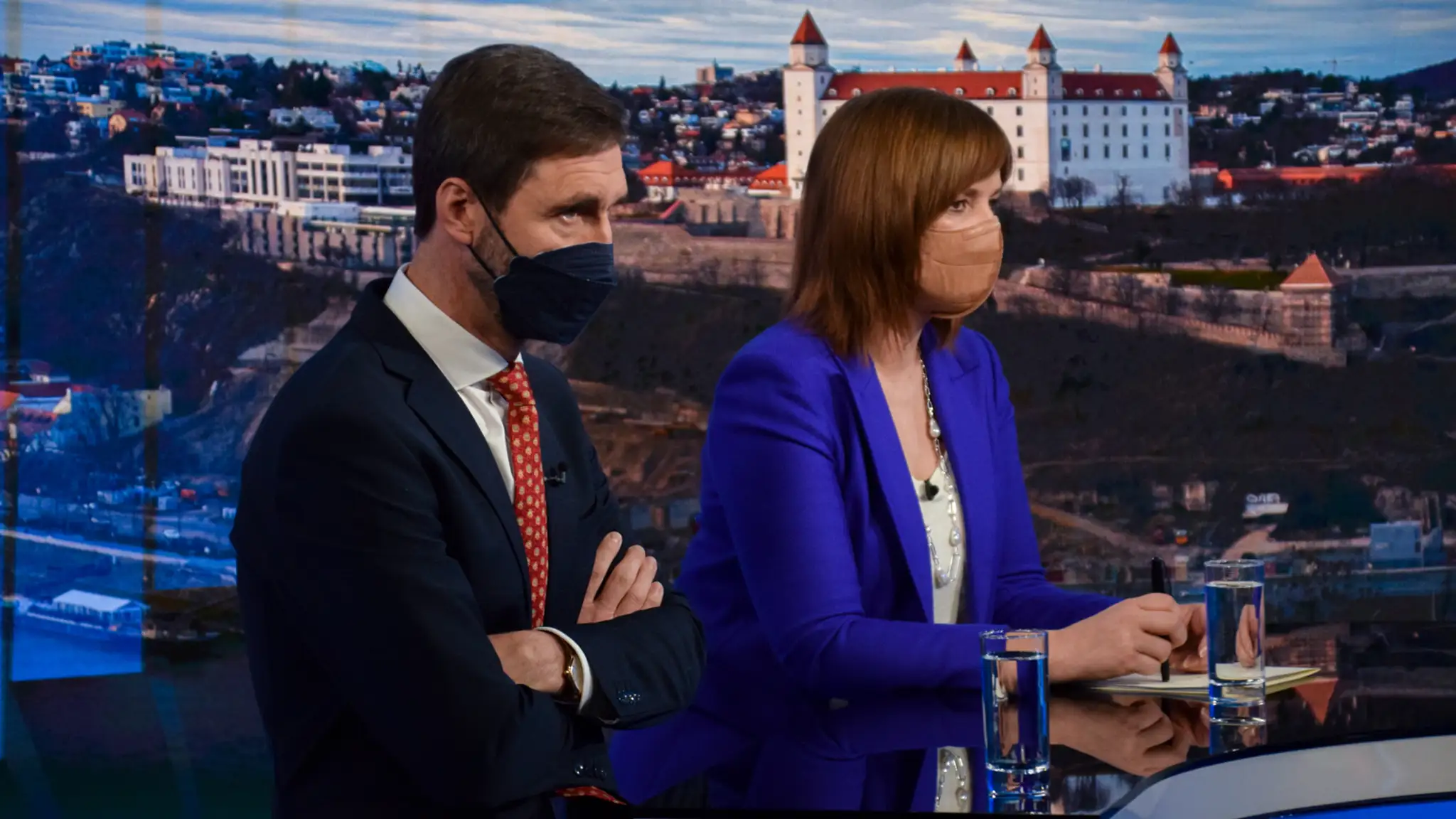 Juraj Blanár a Veronika Remišová v Na telo.