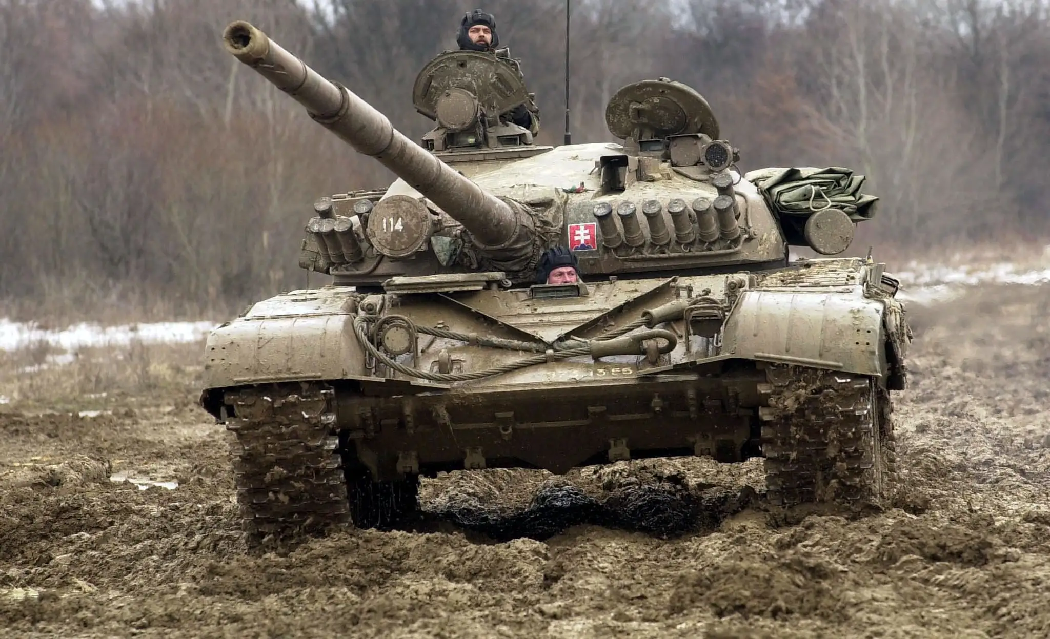 Tank T-72 na archívnej snímke.