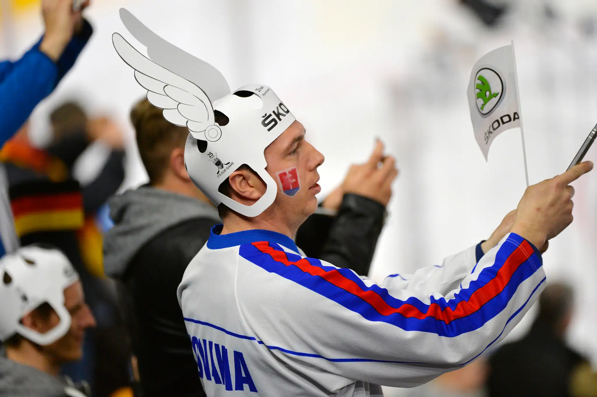 Slovenský fanúšik počas duelu s Nemeckom na MS 2017.