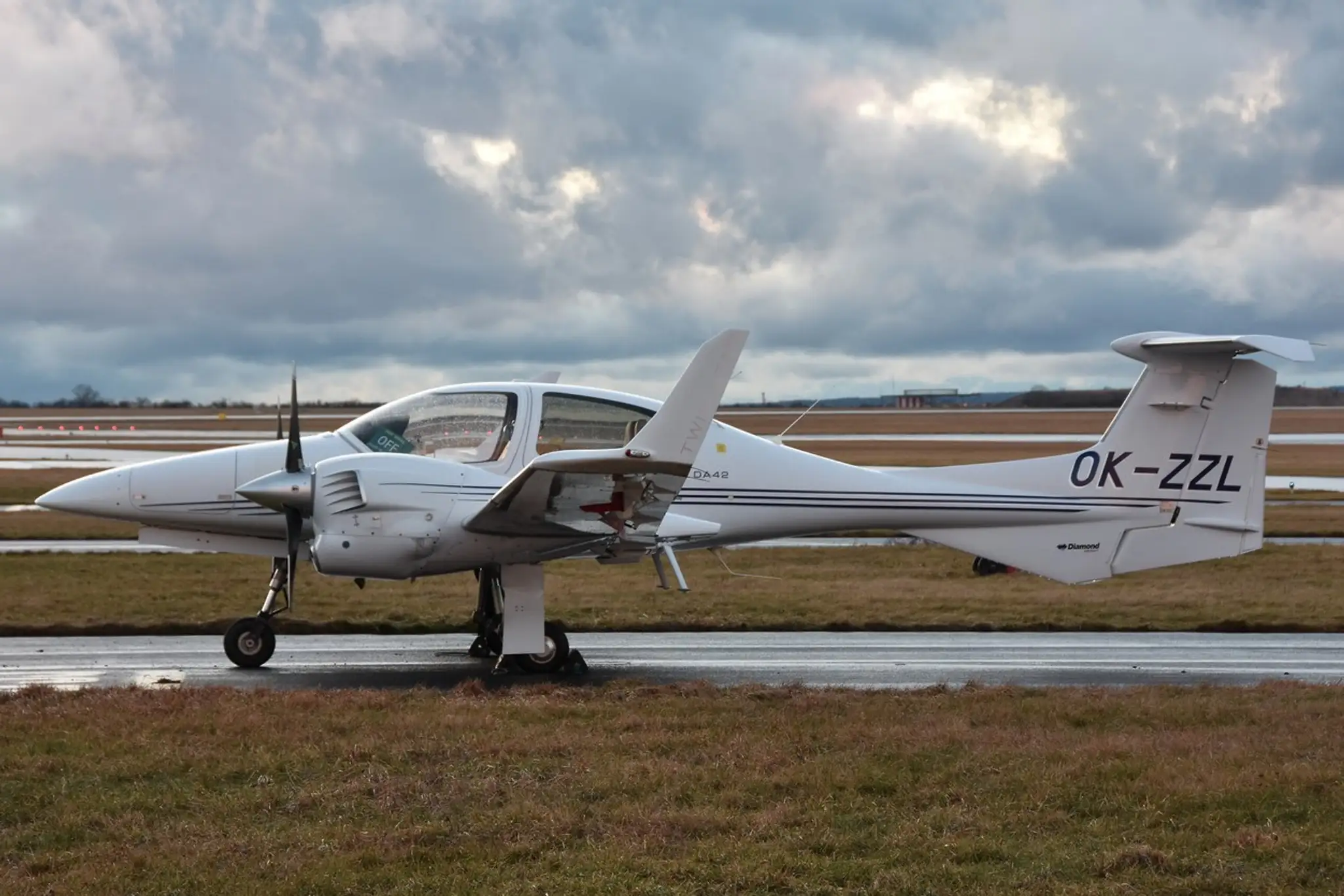 Diamond DA-42