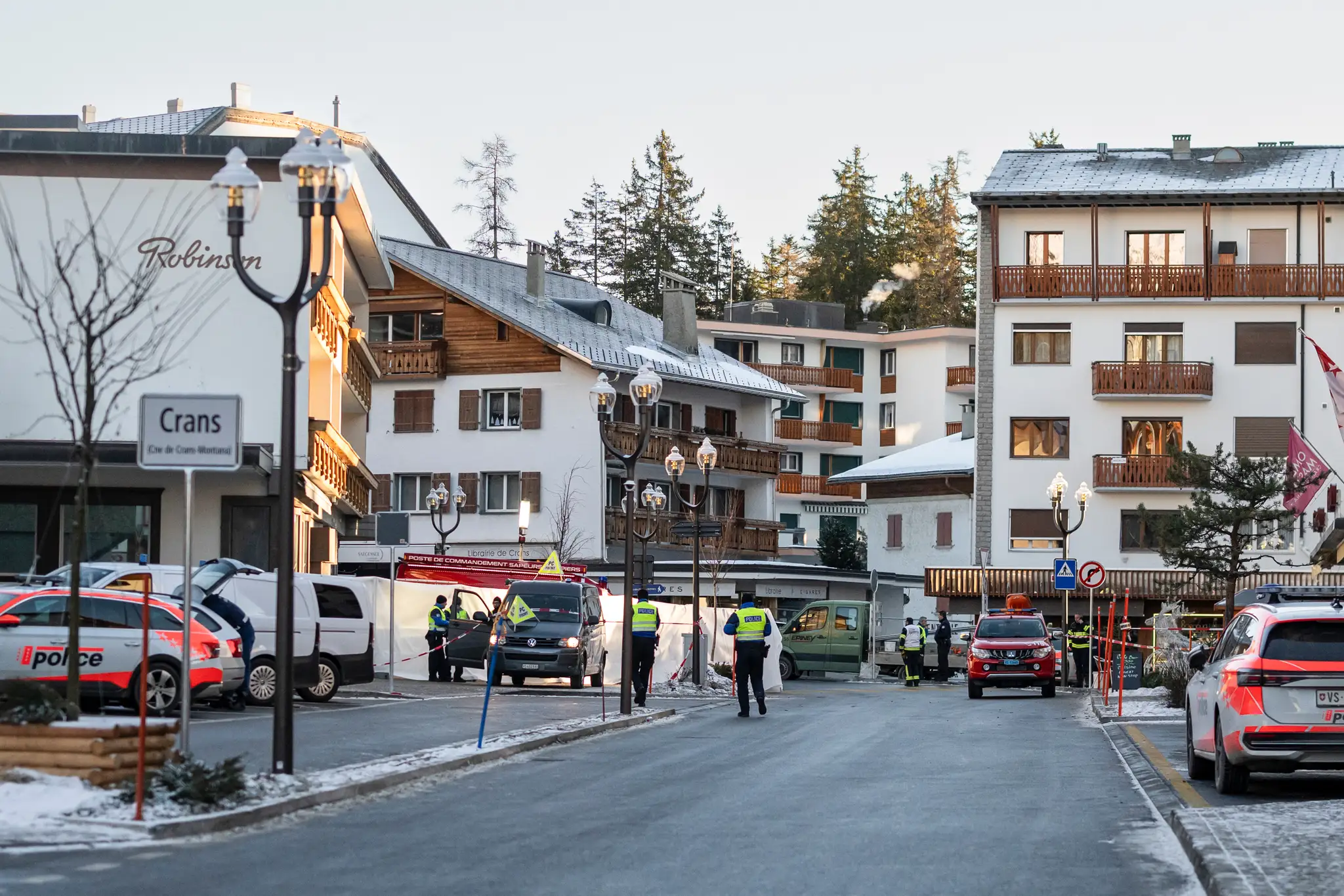 Požiar a explózia v lyžiarskom stredisku vo Švajčiarsku