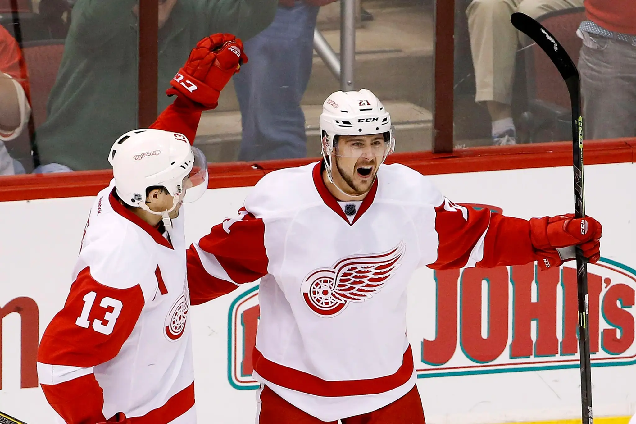 Red_Wings_Coyotes_Hockey556107222985.jpg