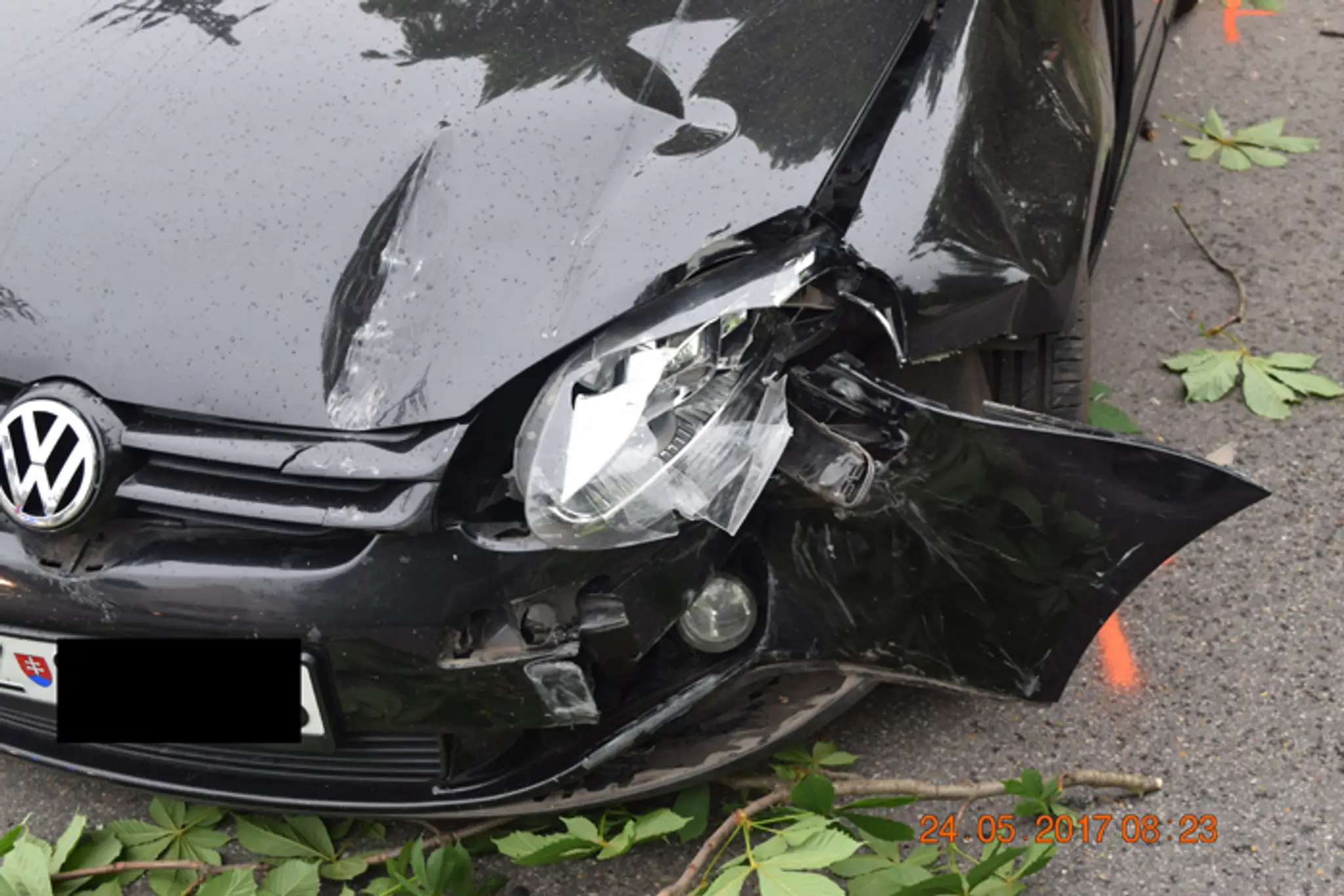 Auto opitého vodiča v Nových Zámkoch.