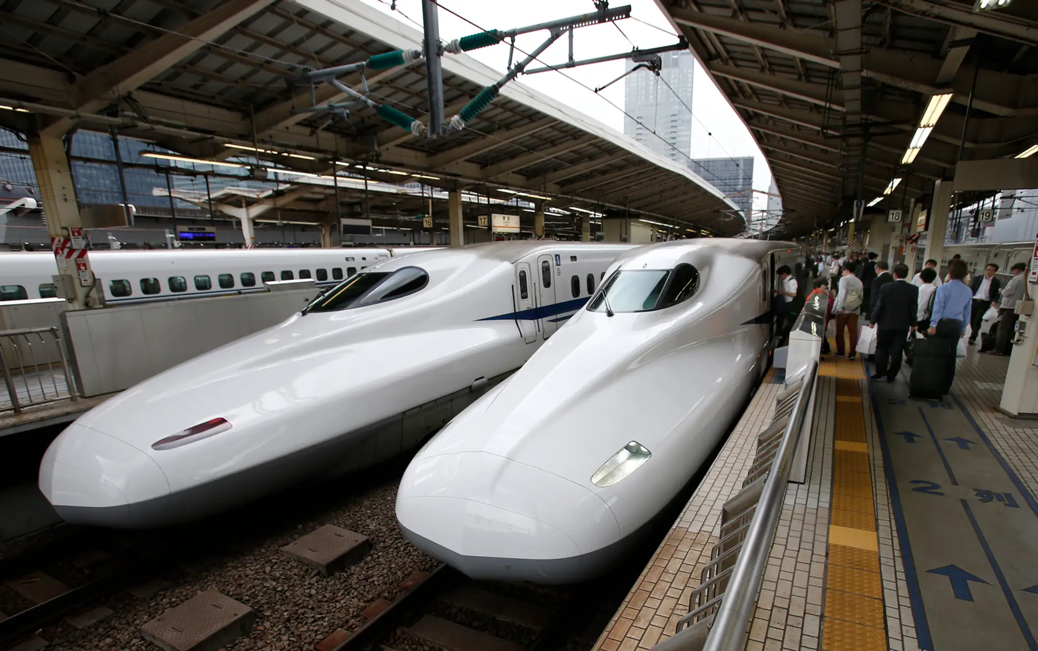 Japan_Bullet_Train335198188136.jpg