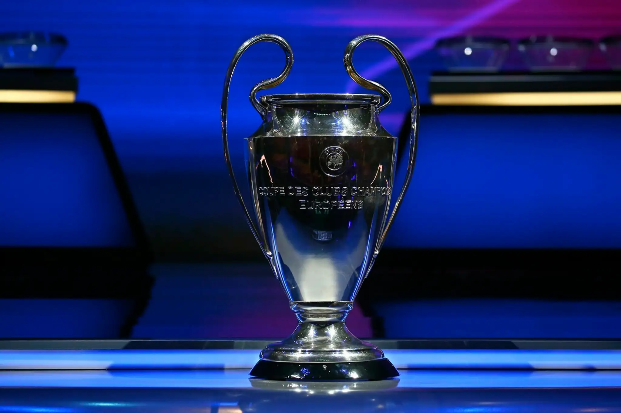 Trofej pre víťaza LM.