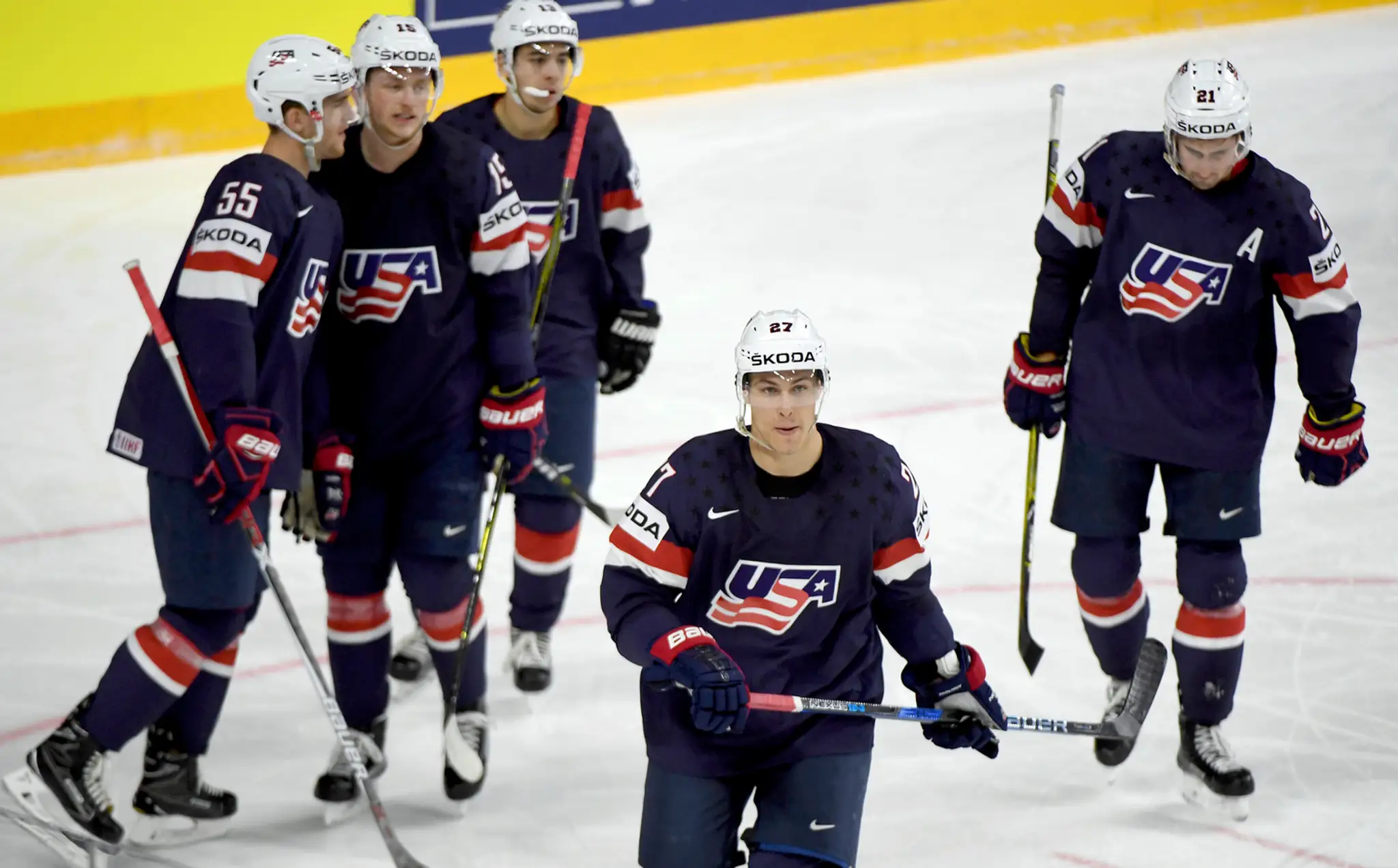 Hráči USA sa tešia z triumfu nad Talianskom na MS 2017.