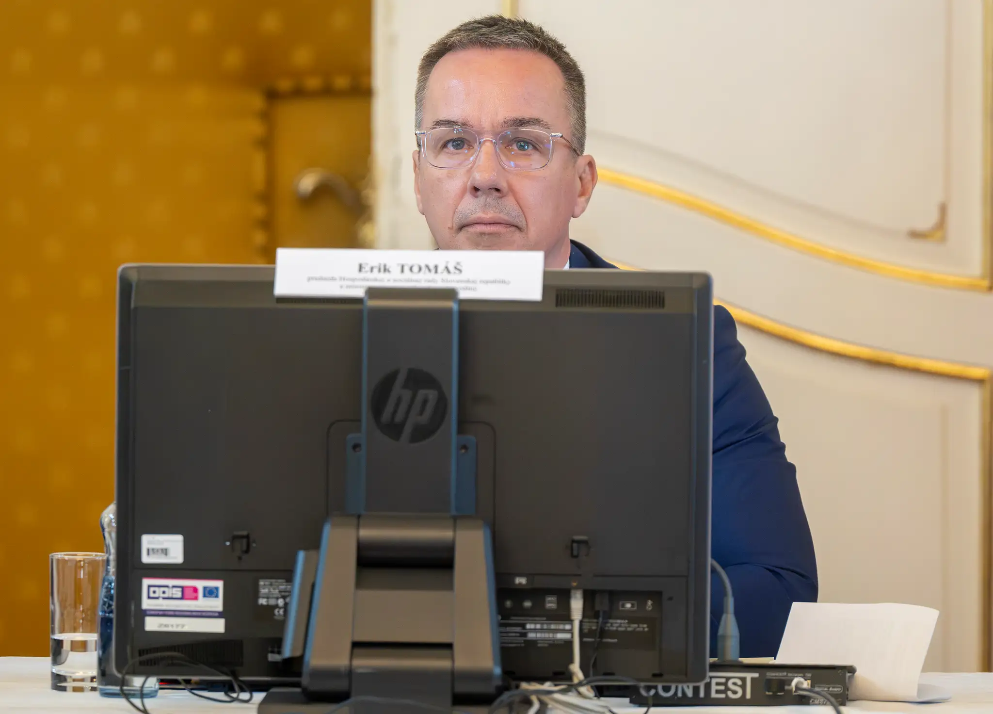 Minister práce, sociálnych vecí a rodiny Erik Tomáš