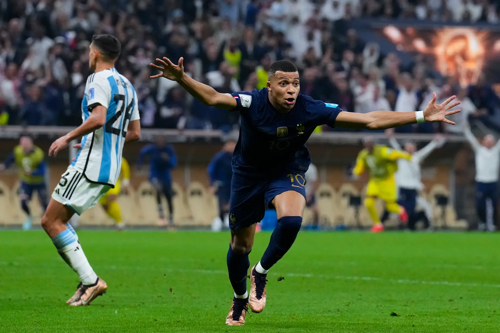 Kylian Mbappe vyrovnáva 