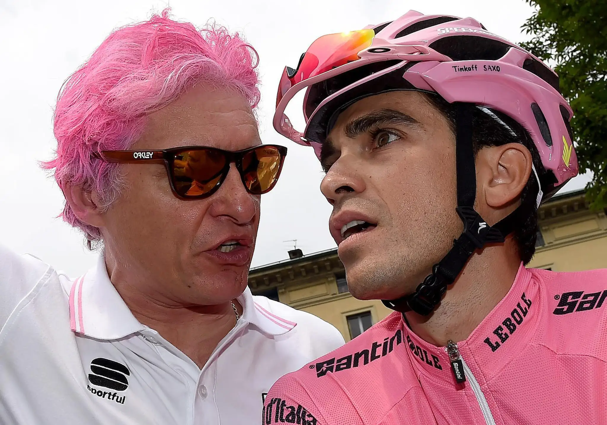 Alberto Contador z tímu Tinkoff - Saxo a majiteľ tímu Oleg Tiňkov počas Giro d Italia