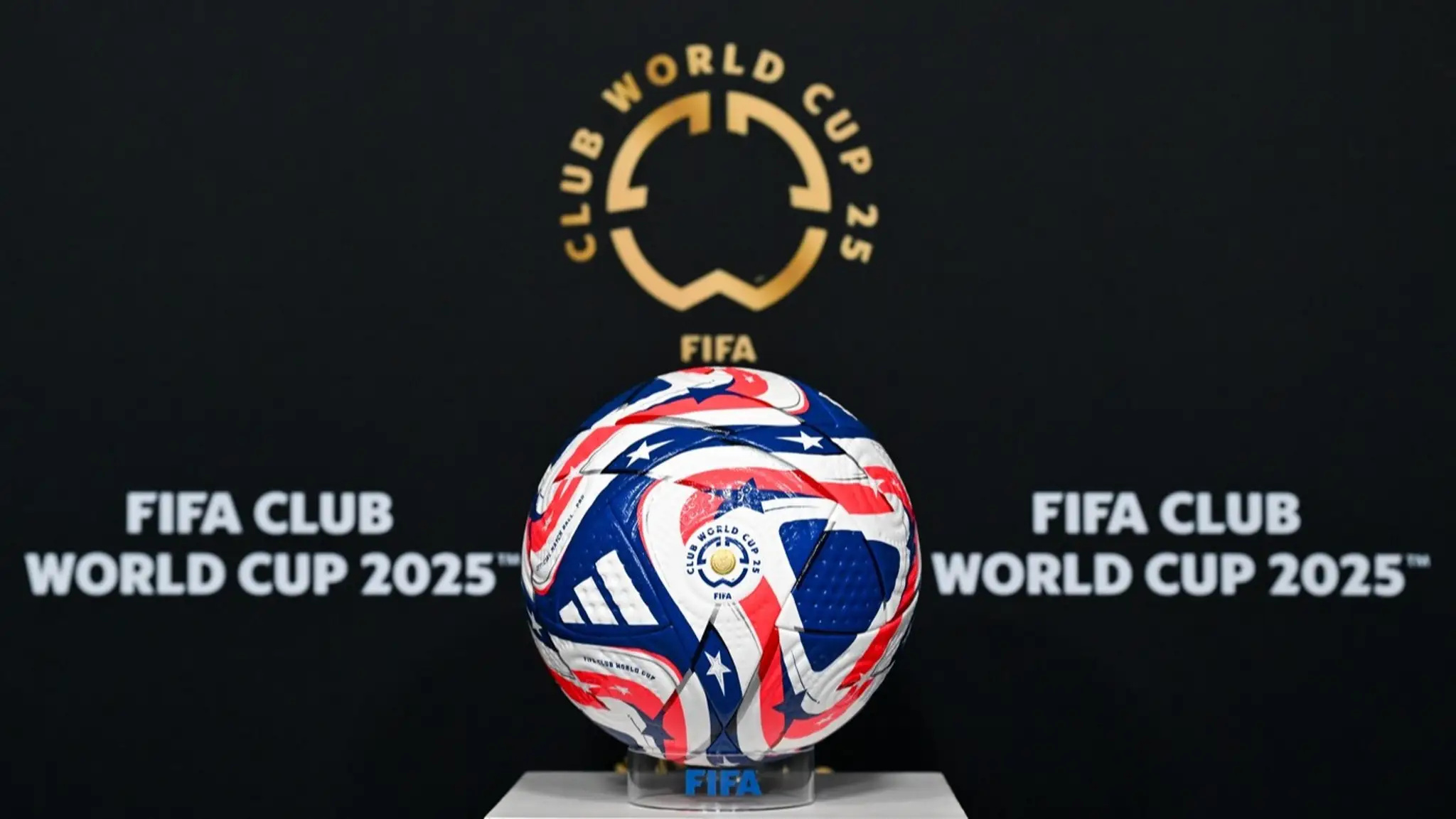 Oficiálna lopta a logo MS klubov FIFA 2025