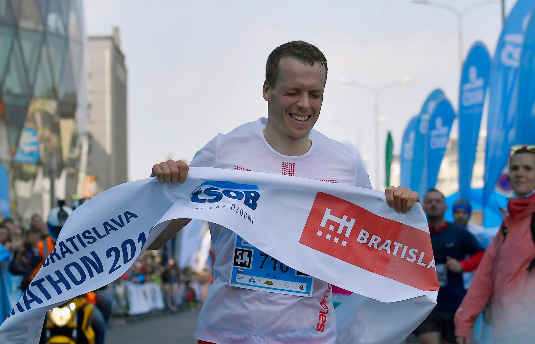 Čech Jiří Čípa v cieli Bratislavského maratónu