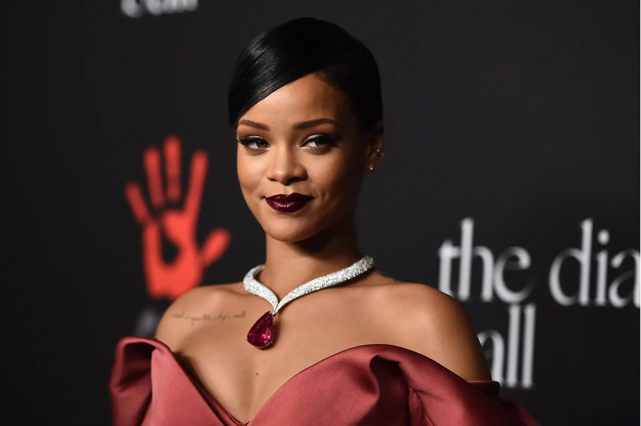 Rihanna_s_1st_Annual_Diamond_Ball462057208372.jpg