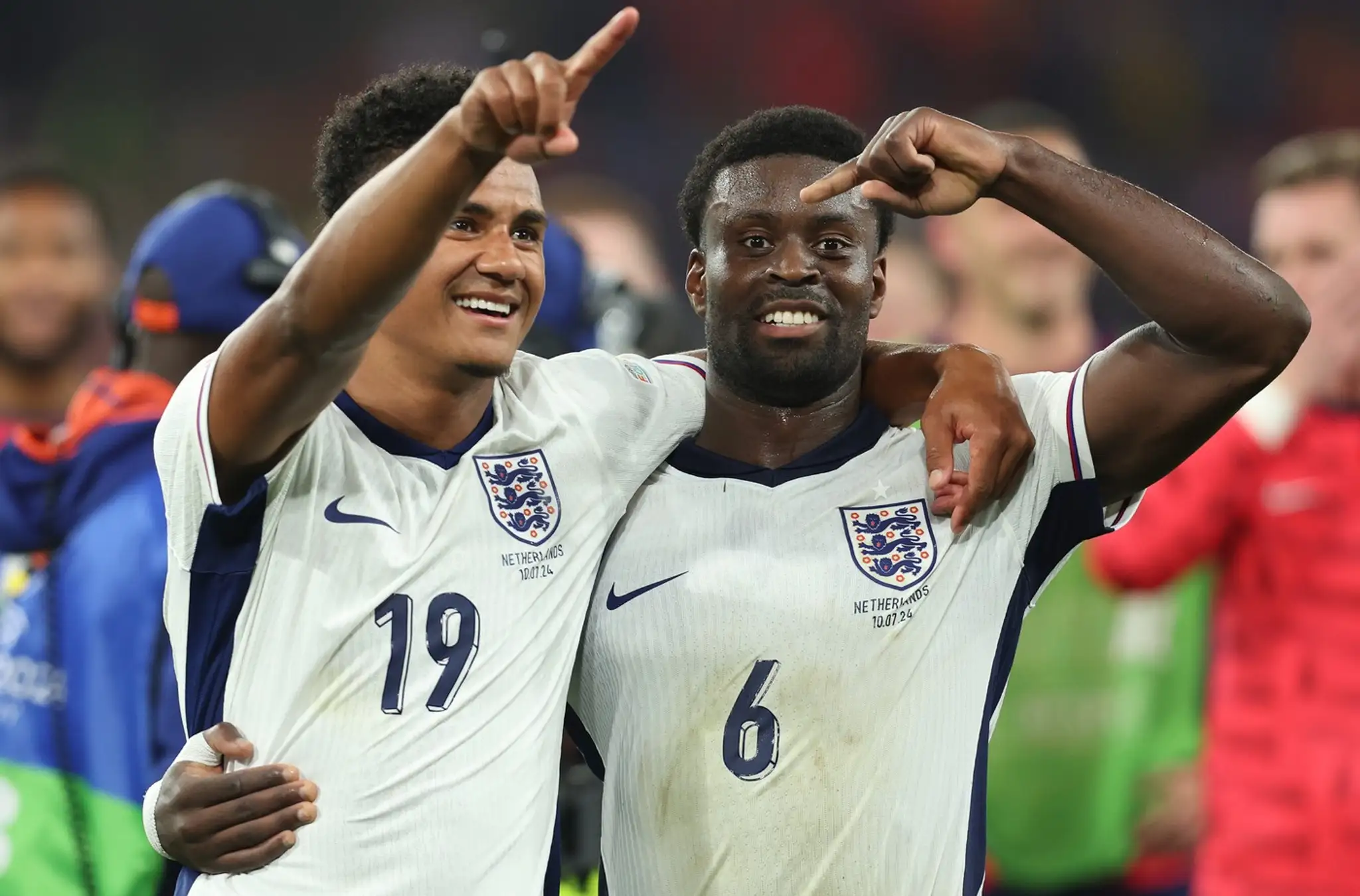 Ollie Watkins a Marc Gueh